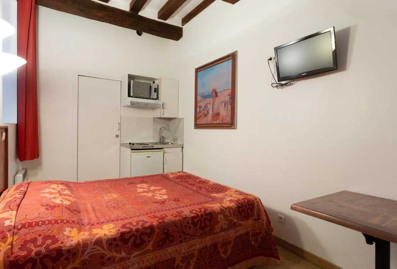 Bed in Résidence de Bourgogne