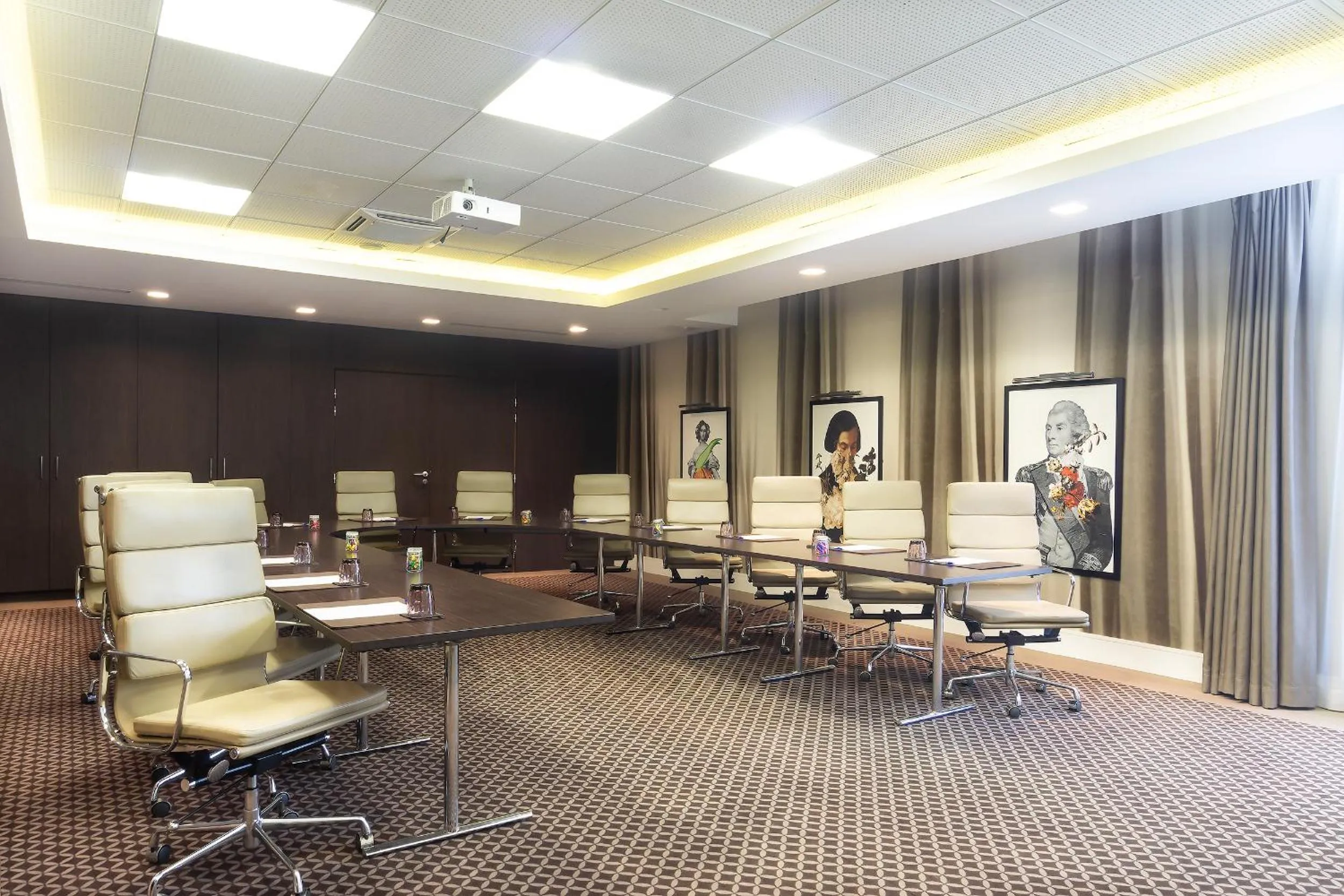 Meeting/conference room in City Résidence Paris CDG Airport