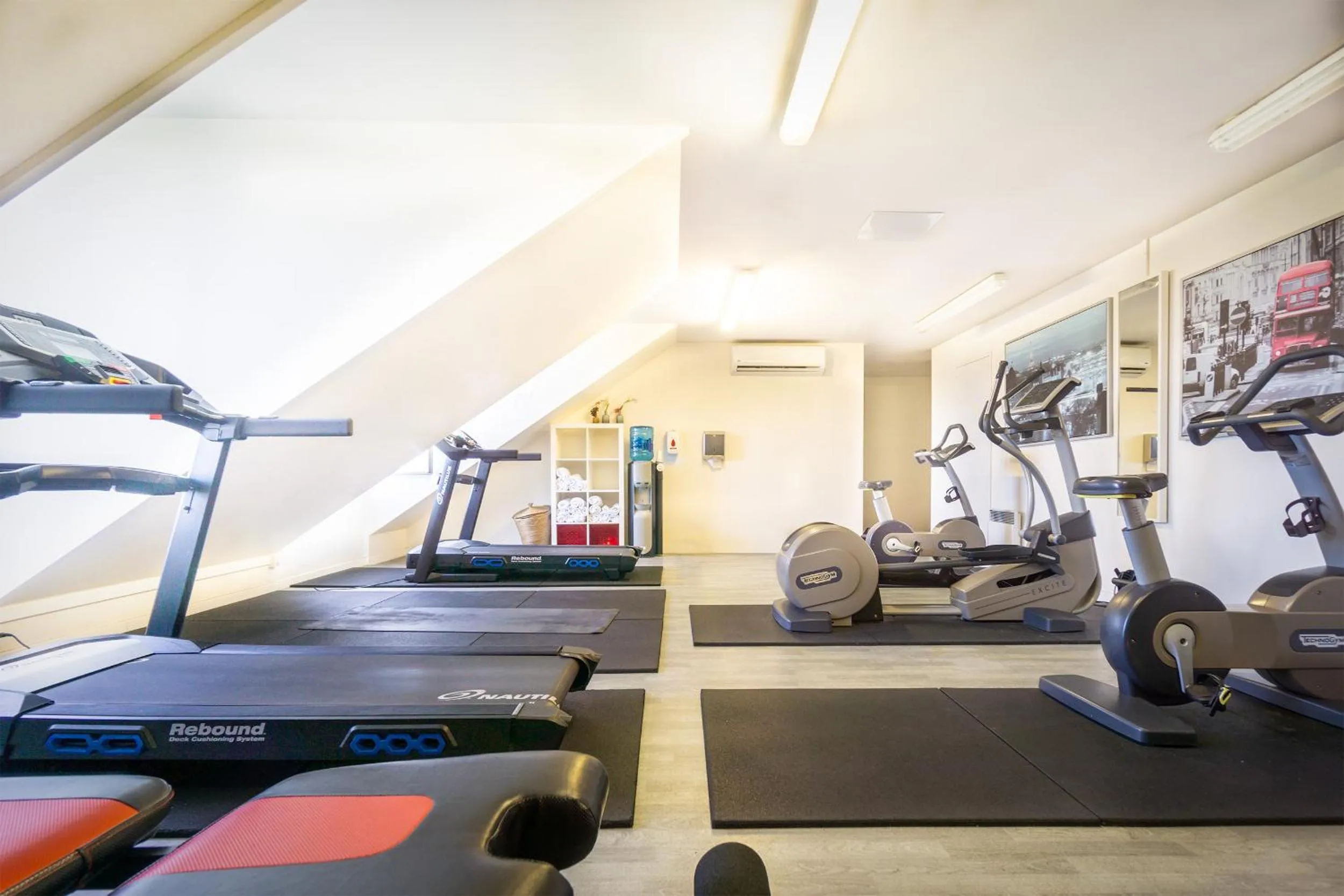 Fitness centre/facilities in City Résidence Paris CDG Airport