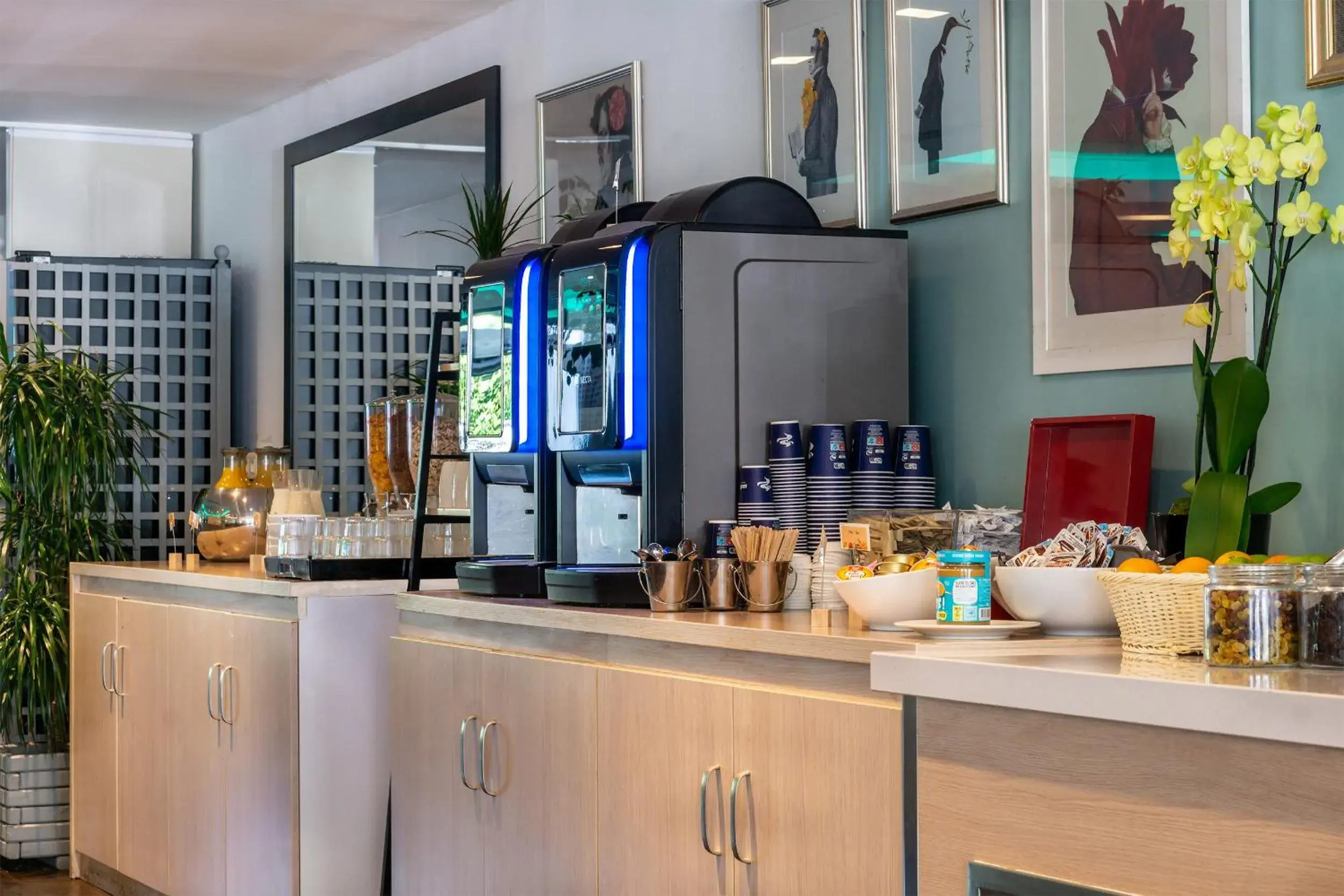 Buffet breakfast in City Résidence Paris CDG Airport Buffet breakfast in City Résidence Paris CDG Airport