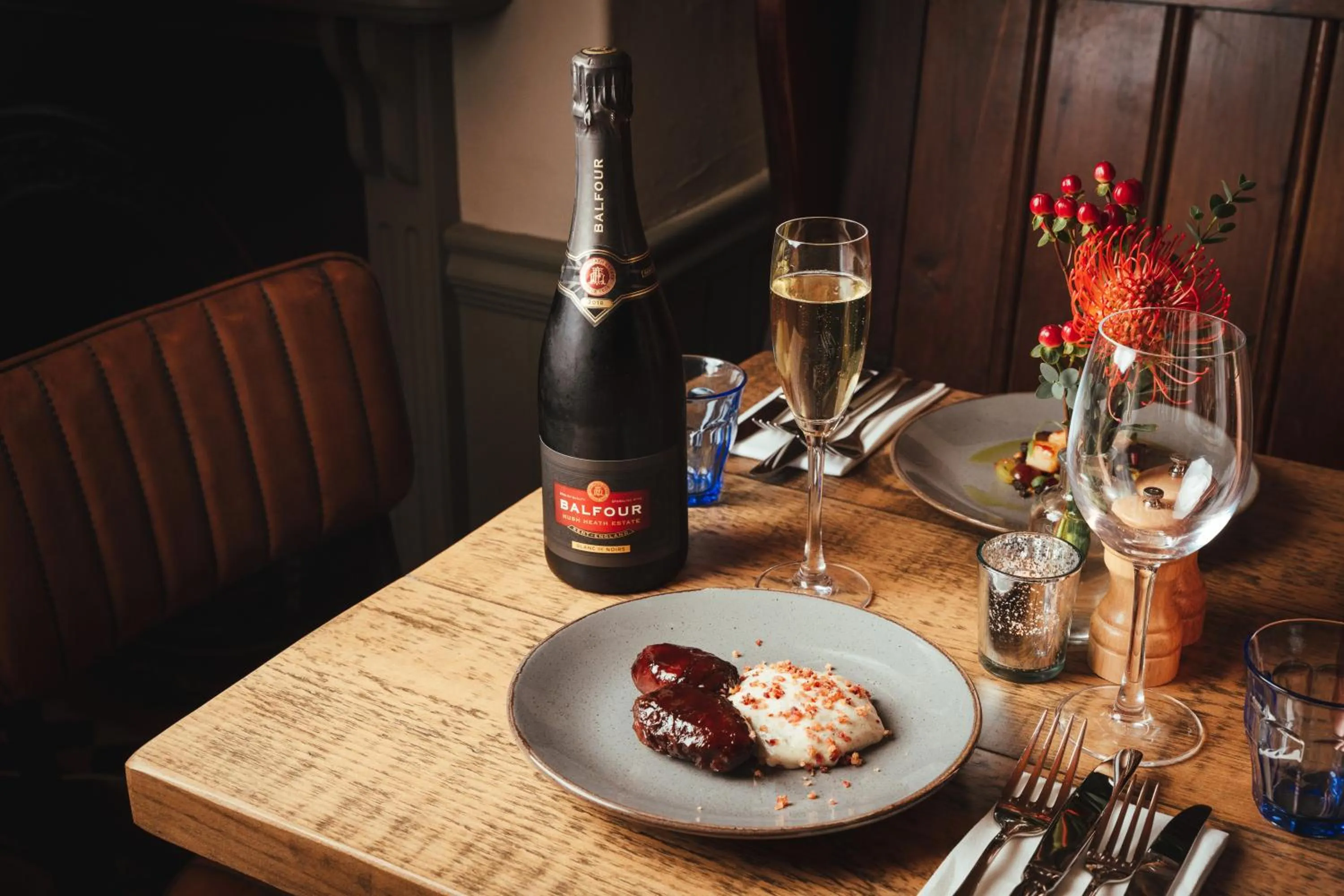 Food and drinks in The Falcon Inn