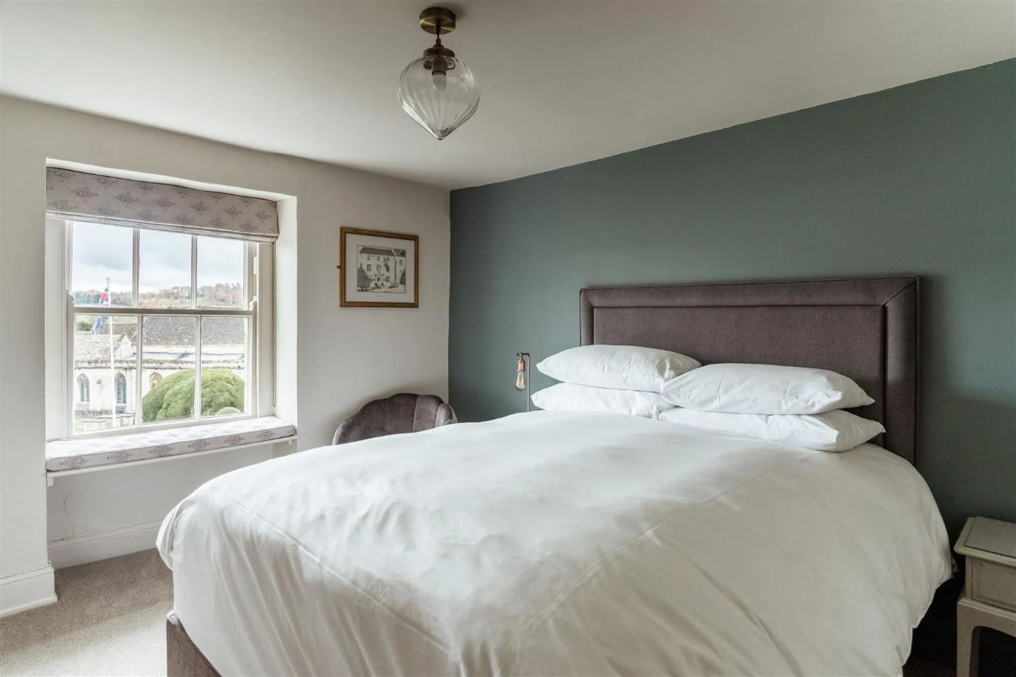 Bedroom, Bed in The Falcon Inn