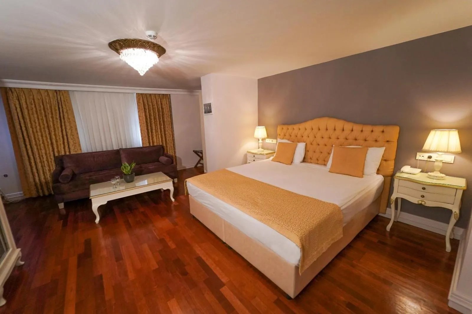 Photo of the whole room in Suitel Bosphorus Taksim