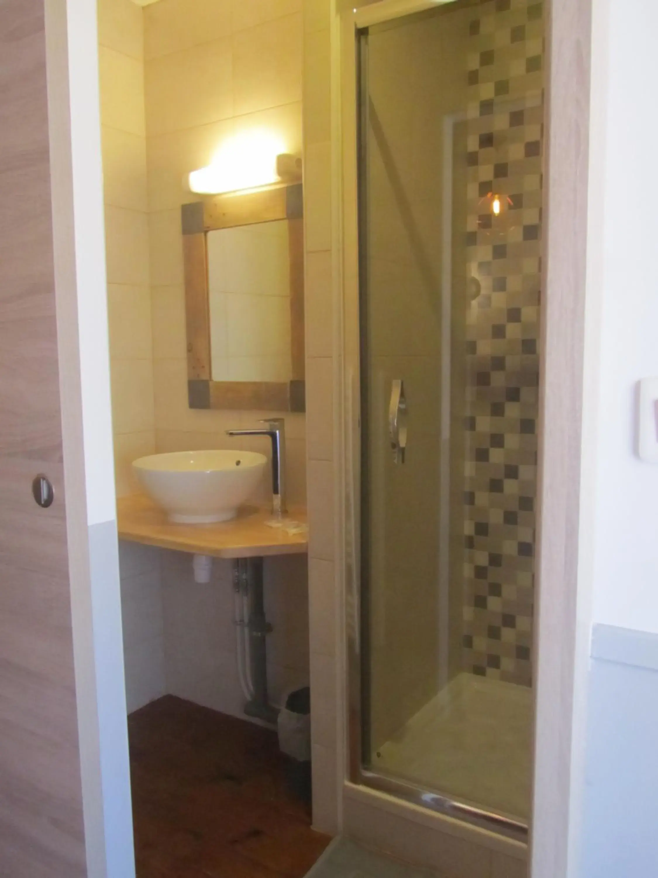 Big Double Room in Hôtel Restaurant le Saint Marc Big Double Room in Hôtel Restaurant le Saint Marc