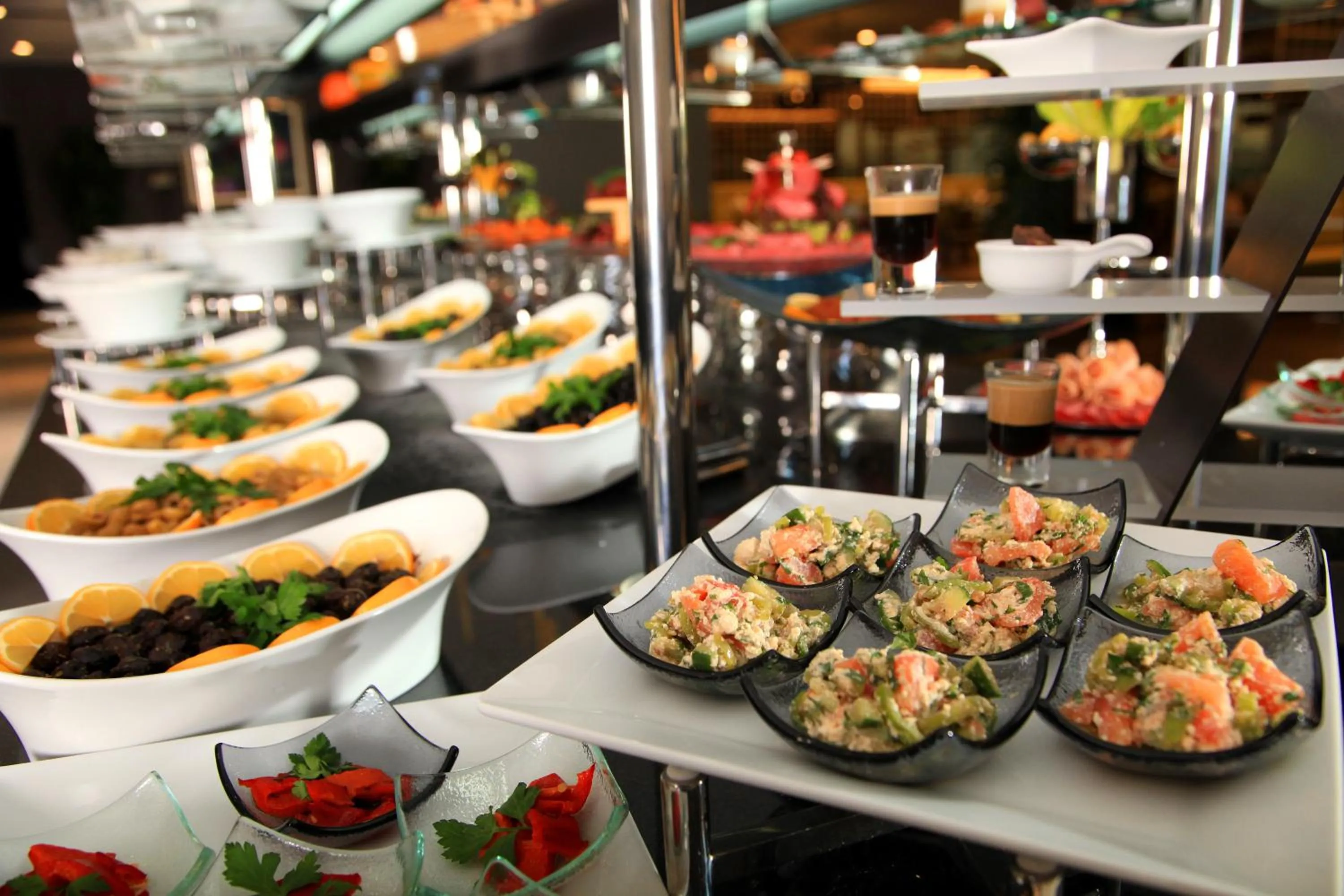 Restaurant/places to eat in Ramada Plaza by Wyndham Istanbul Asia Airport