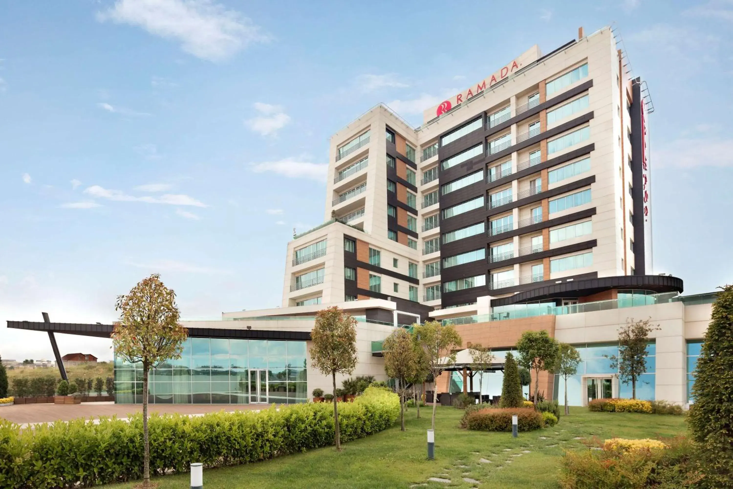 Property building in Ramada Plaza by Wyndham Istanbul Asia Airport Property building in Ramada Plaza by Wyndham Istanbul Asia Airport