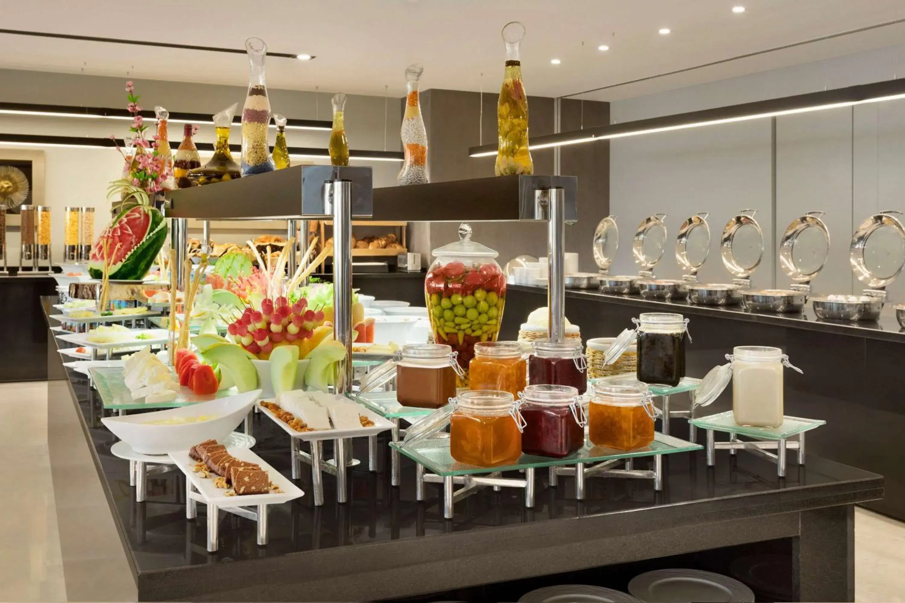 Restaurant/places to eat in Ramada Plaza by Wyndham Istanbul Asia Airport Restaurant/places to eat in Ramada Plaza by Wyndham Istanbul Asia Airport