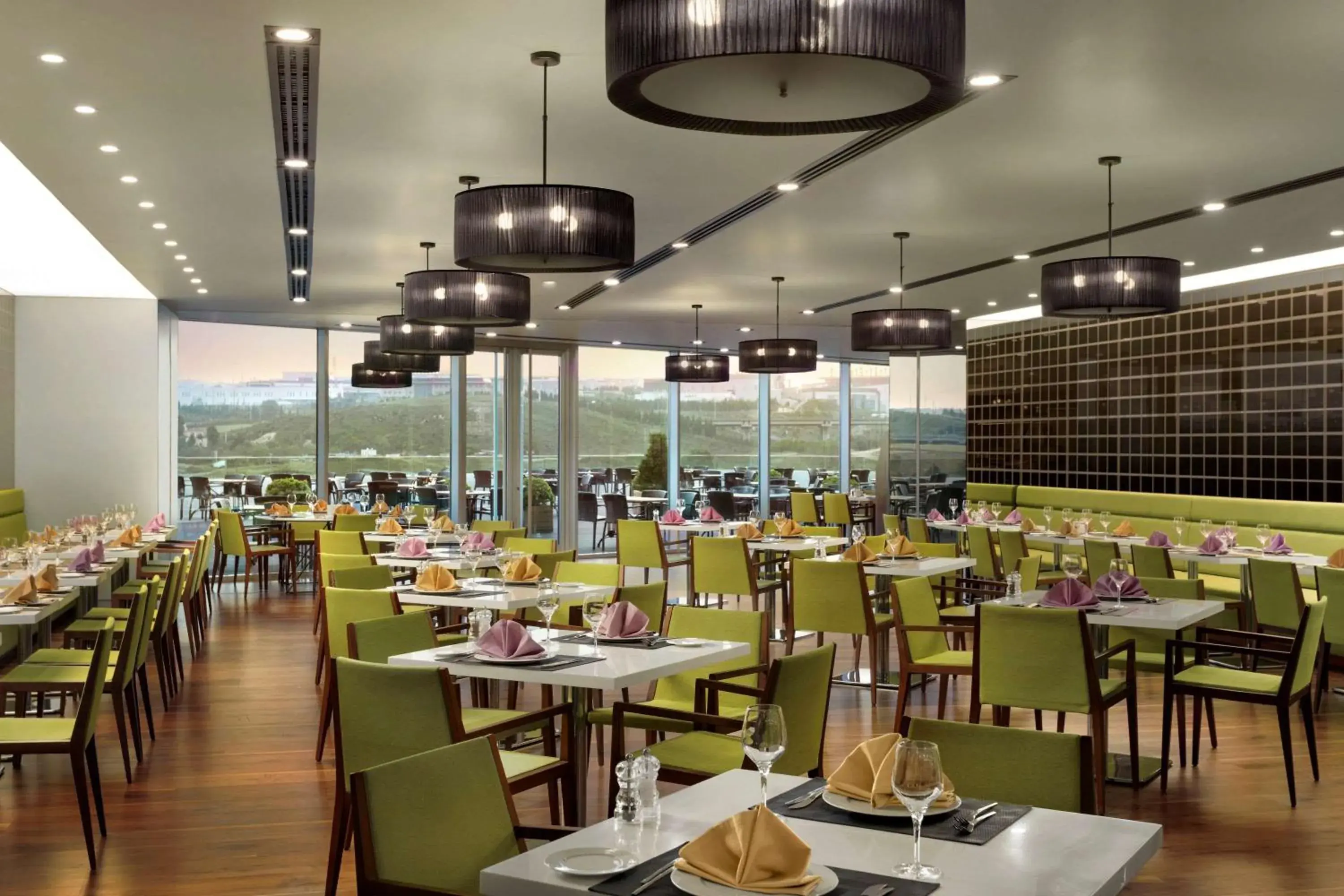 Restaurant/places to eat in Ramada Plaza by Wyndham Istanbul Asia Airport Restaurant/places to eat in Ramada Plaza by Wyndham Istanbul Asia Airport