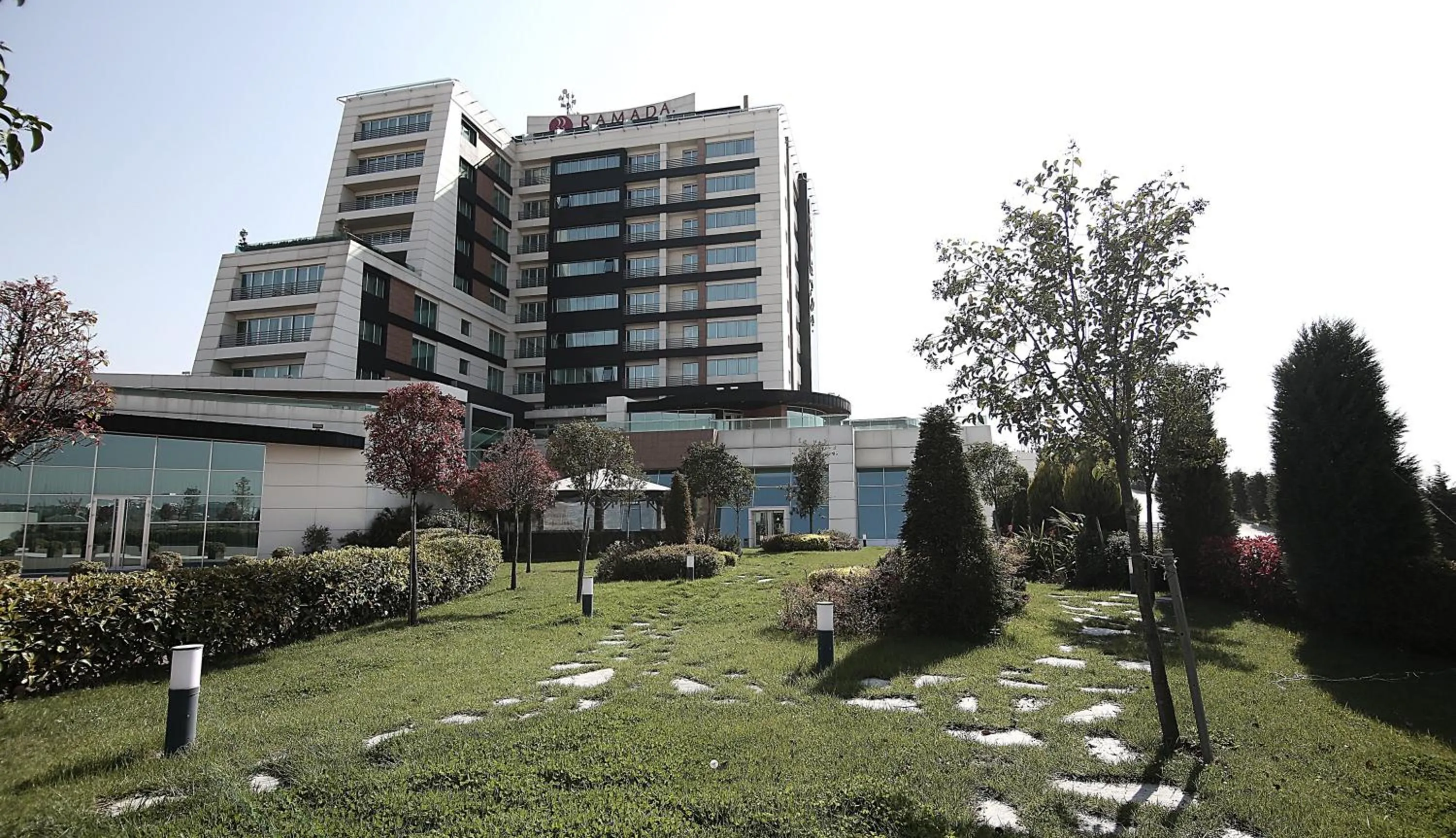 Garden in Ramada Plaza by Wyndham Istanbul Asia Airport