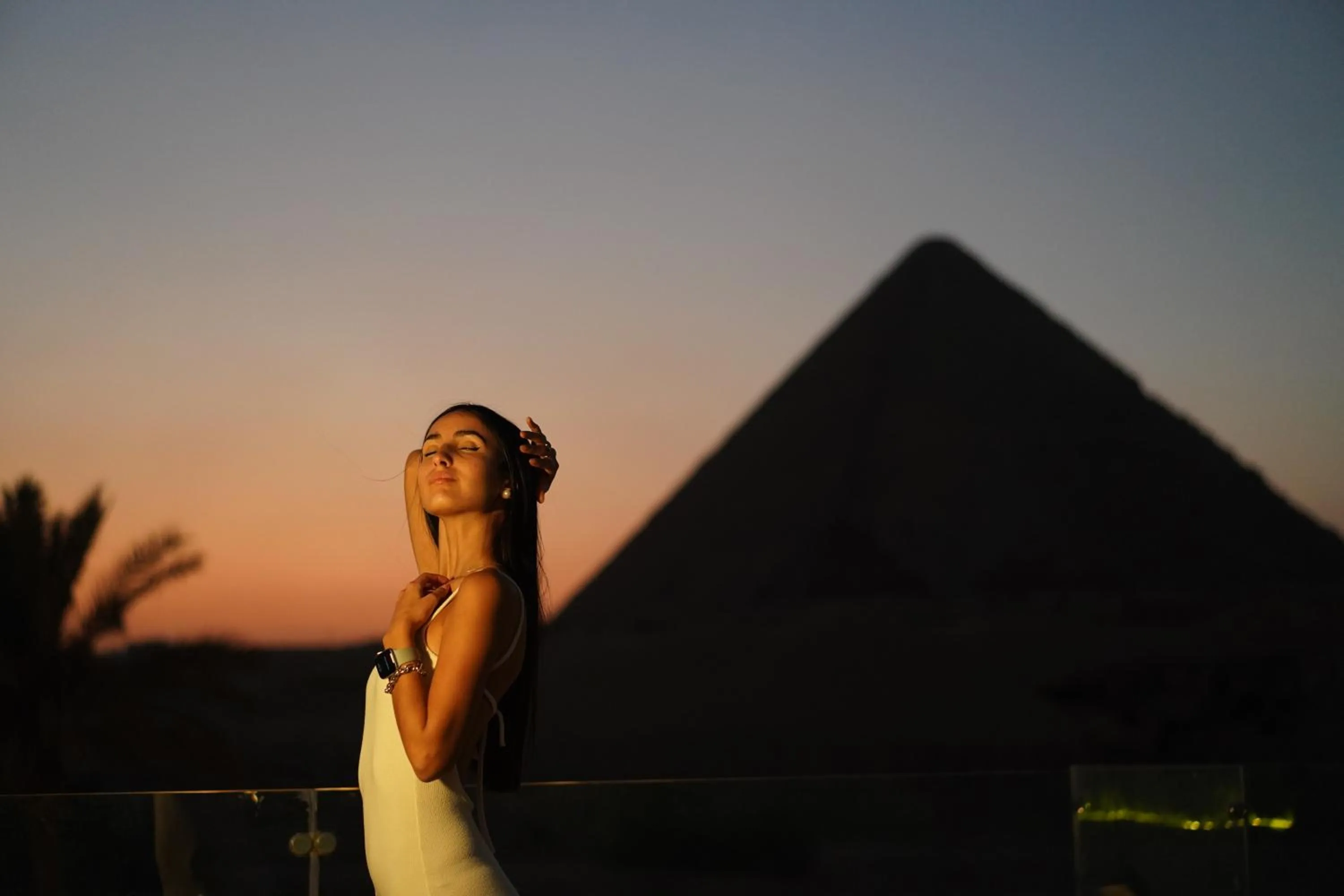 Night in Seven Pyramids View Inn