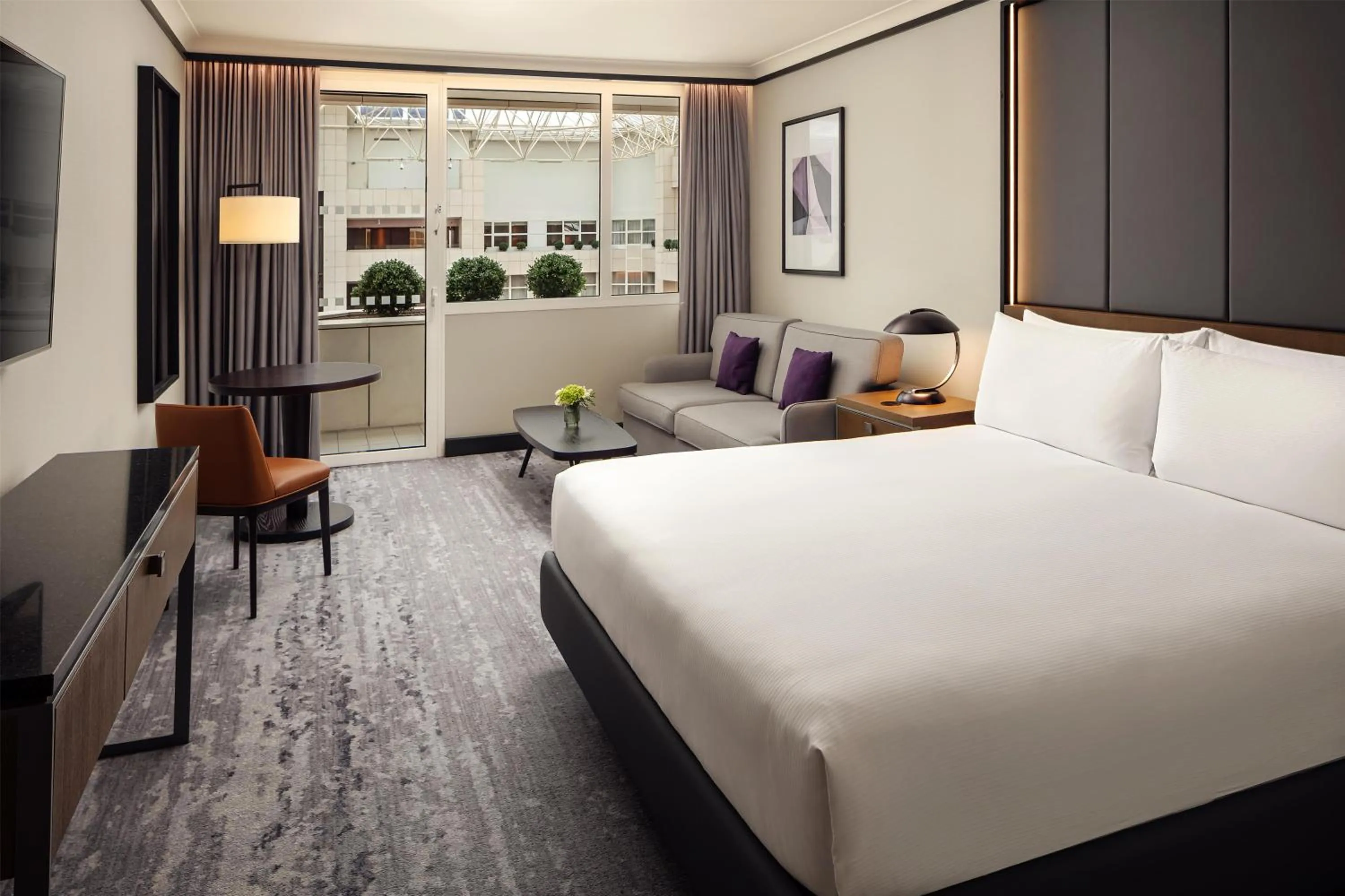 Living room, Bed in Hilton Prague Atrium