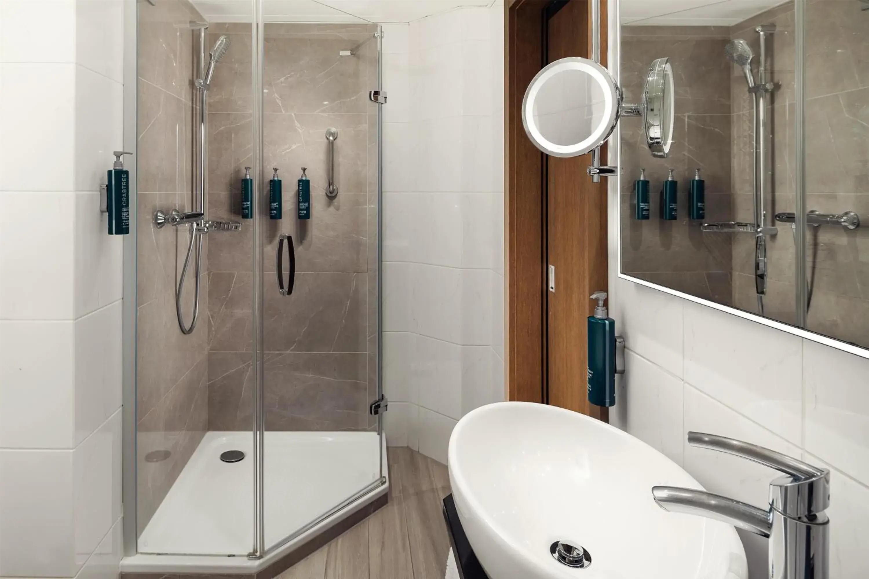 Bathroom in Hilton Prague Atrium Bathroom in Hilton Prague Atrium