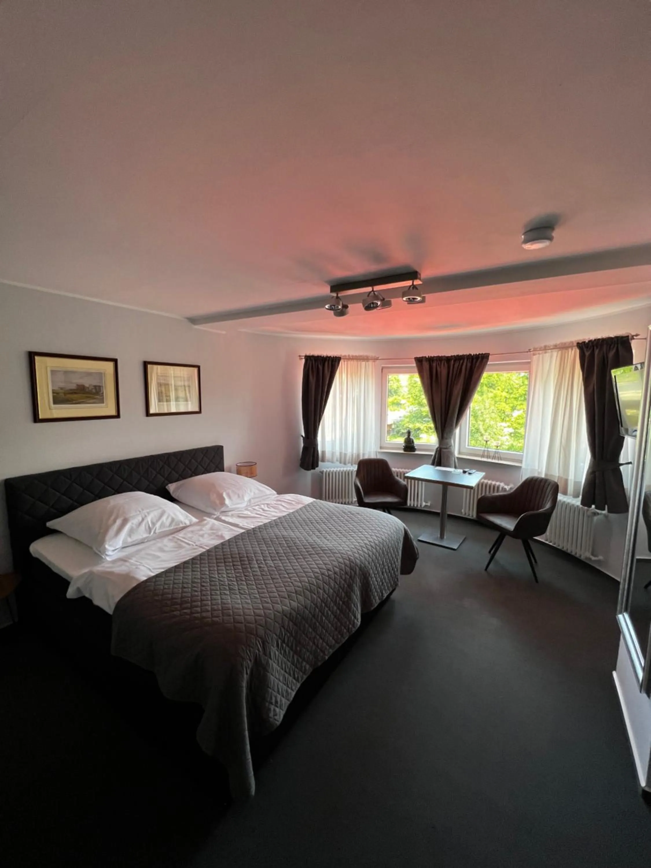 Photo of the whole room, Bed in Aggerschlösschen