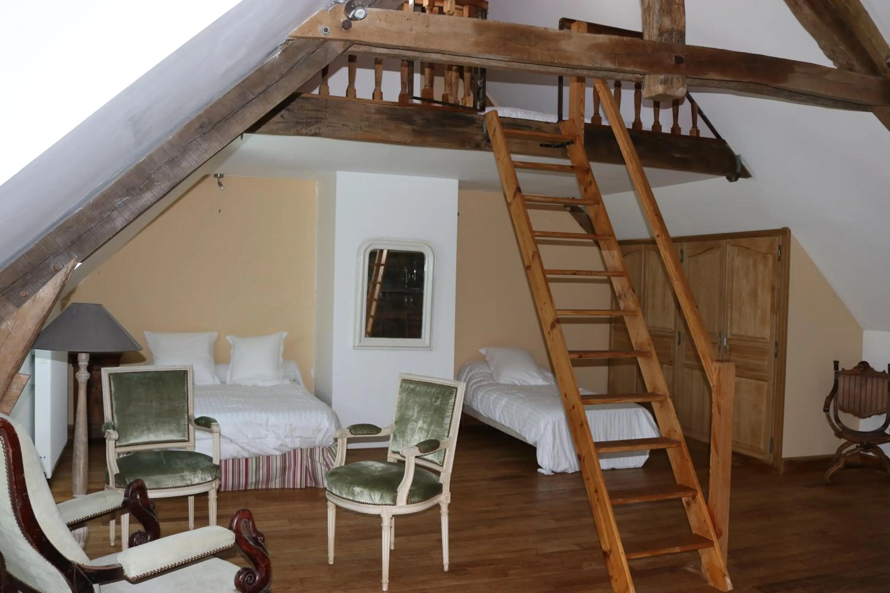 Bed in Maison d'hôtes Moulin du Bas Pesé