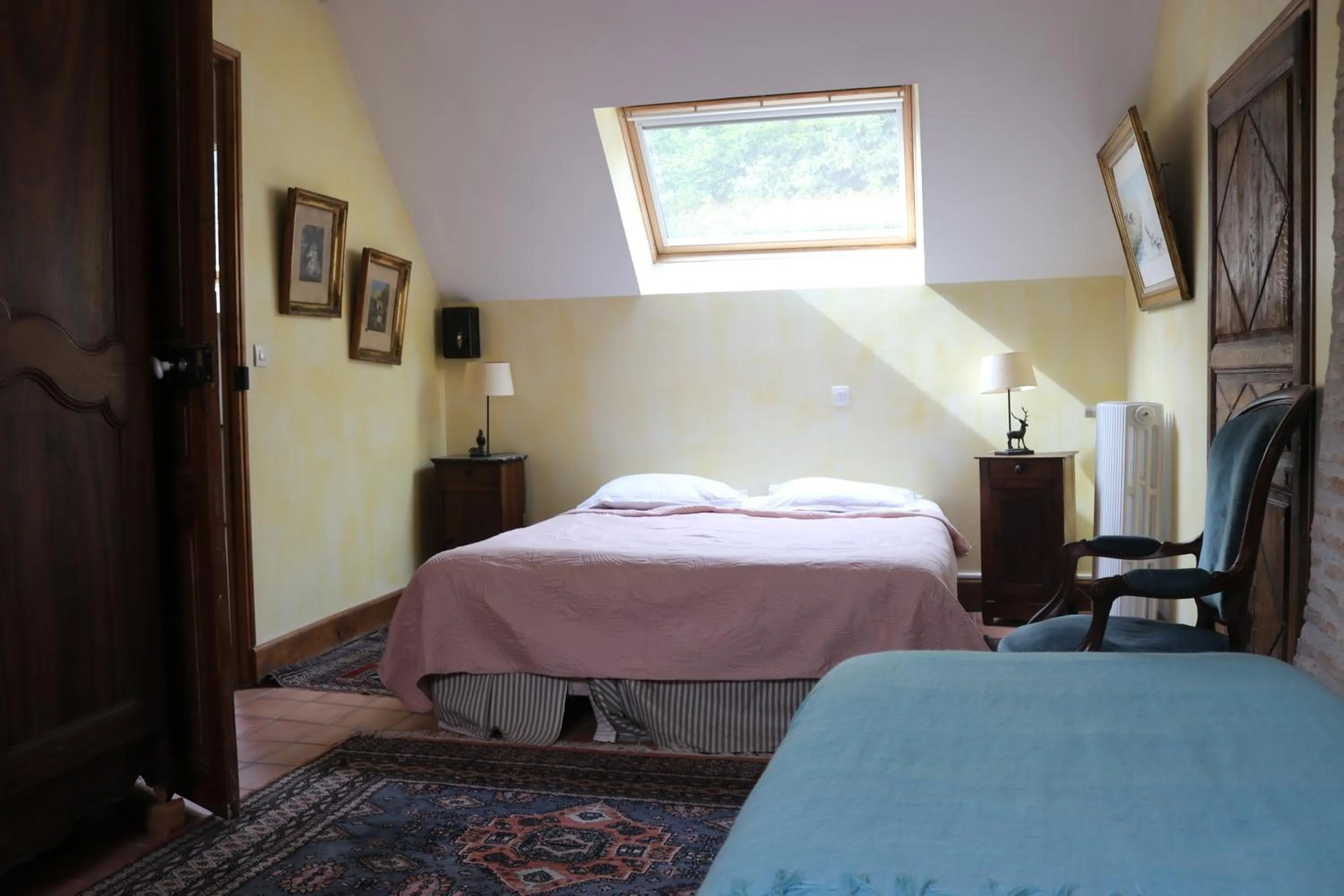 Photo of the whole room, Bed in Maison d'hôtes Moulin du Bas Pesé
