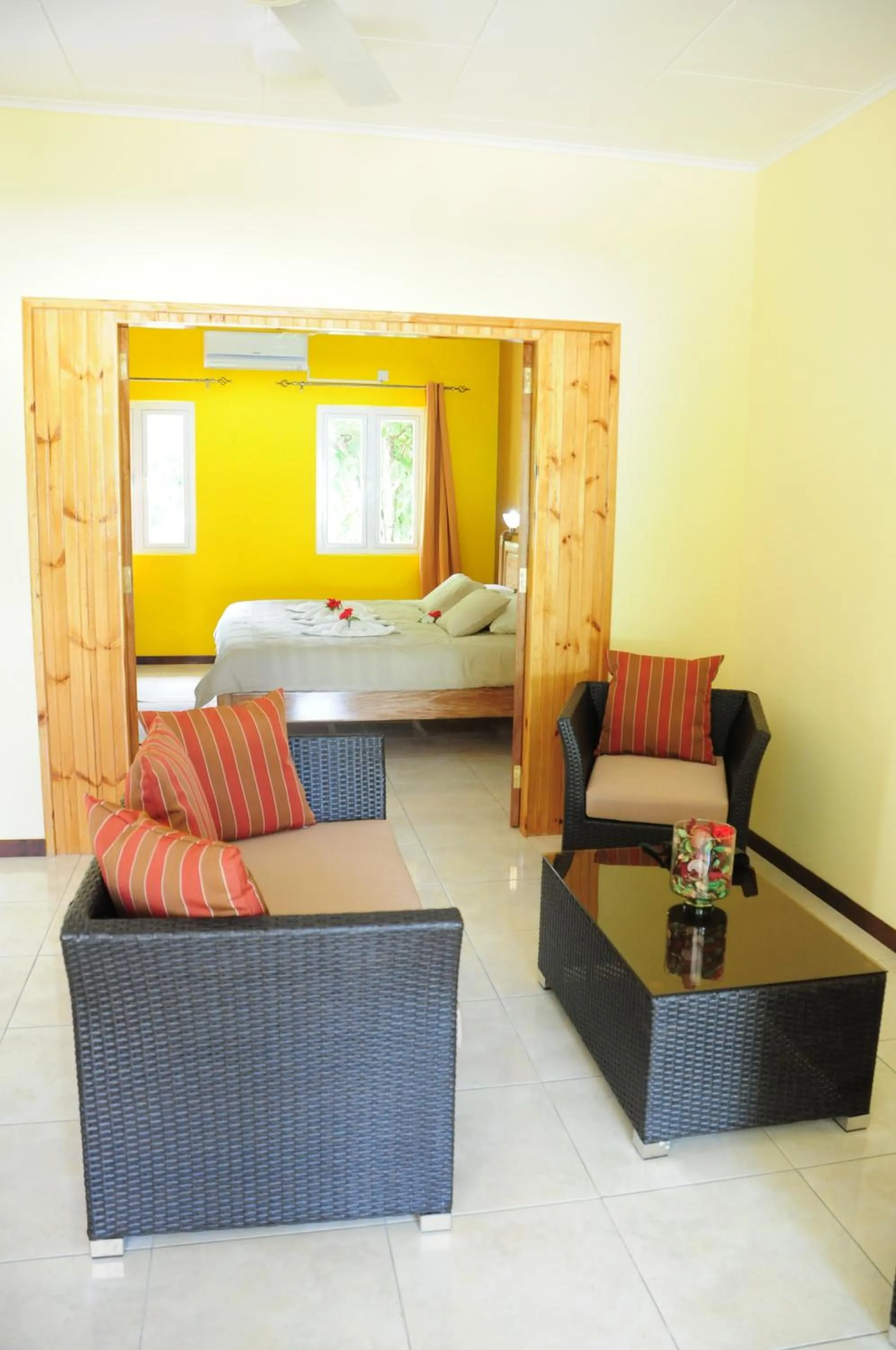 Living room, Bed in Casa De Leela Self Catering Guest House