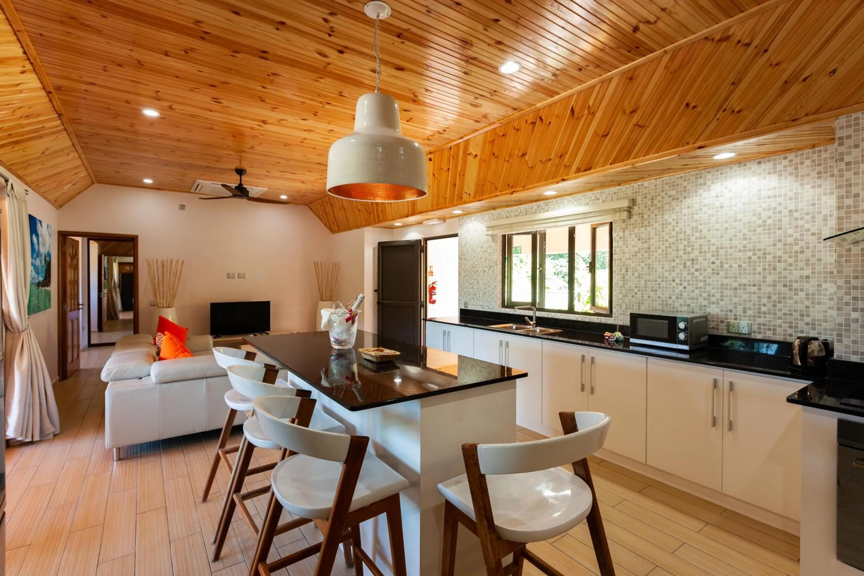 Kitchen or kitchenette in Casa De Leela Self Catering Guest House