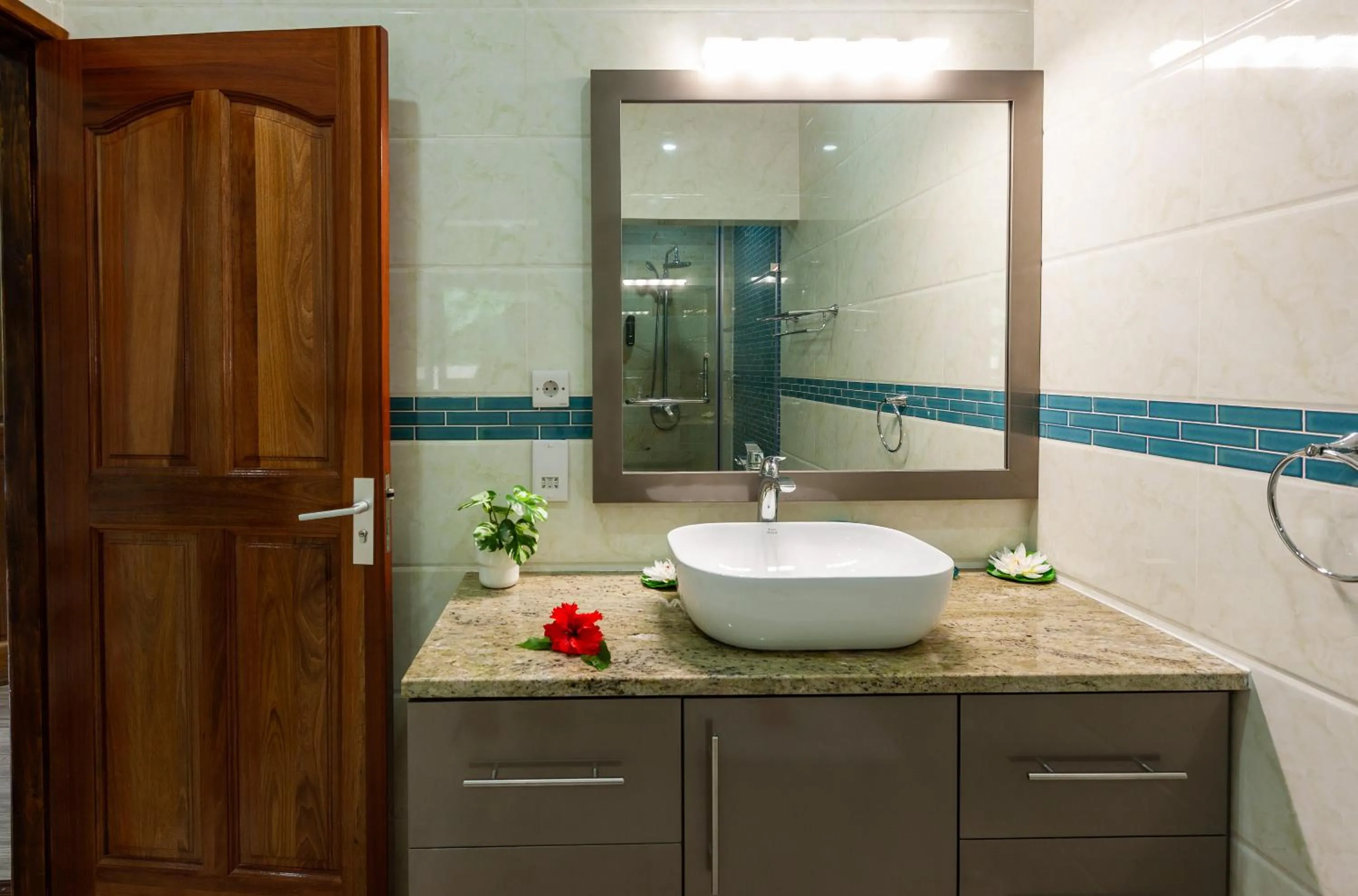 Bathroom in Casa De Leela Self Catering Guest House