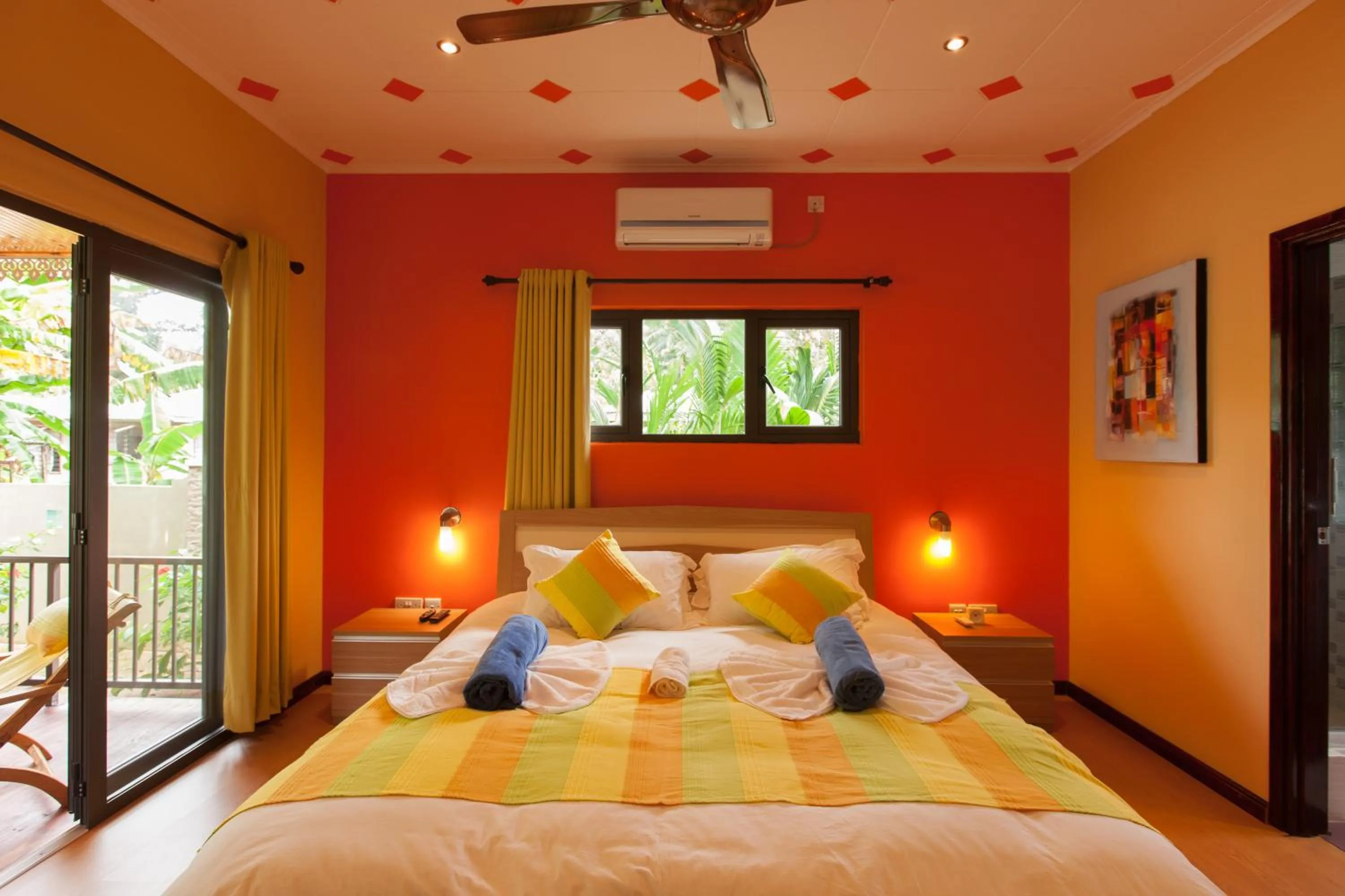 Bed in Casa De Leela Self Catering Guest House