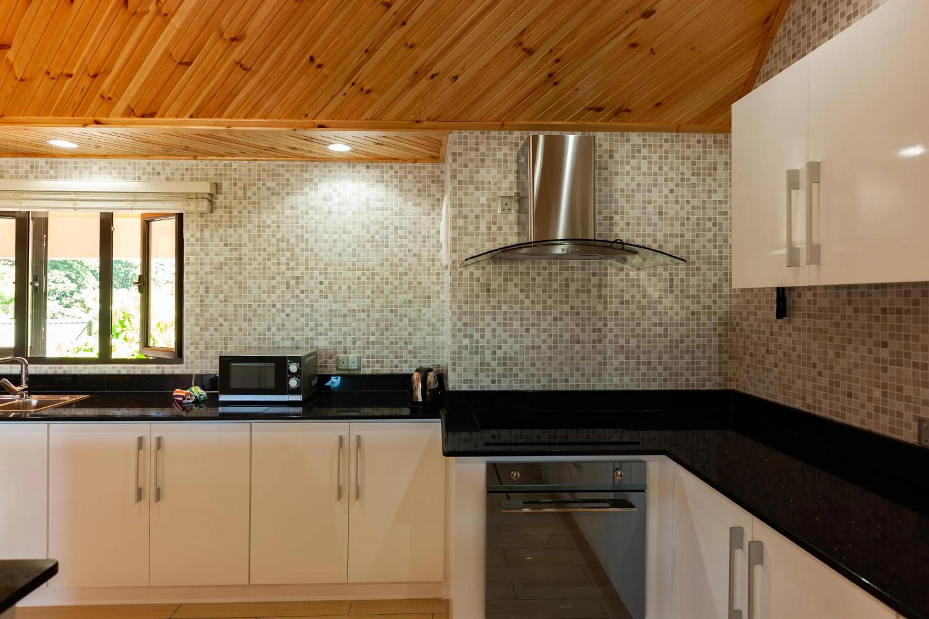 Kitchen or kitchenette in Casa De Leela Self Catering Guest House