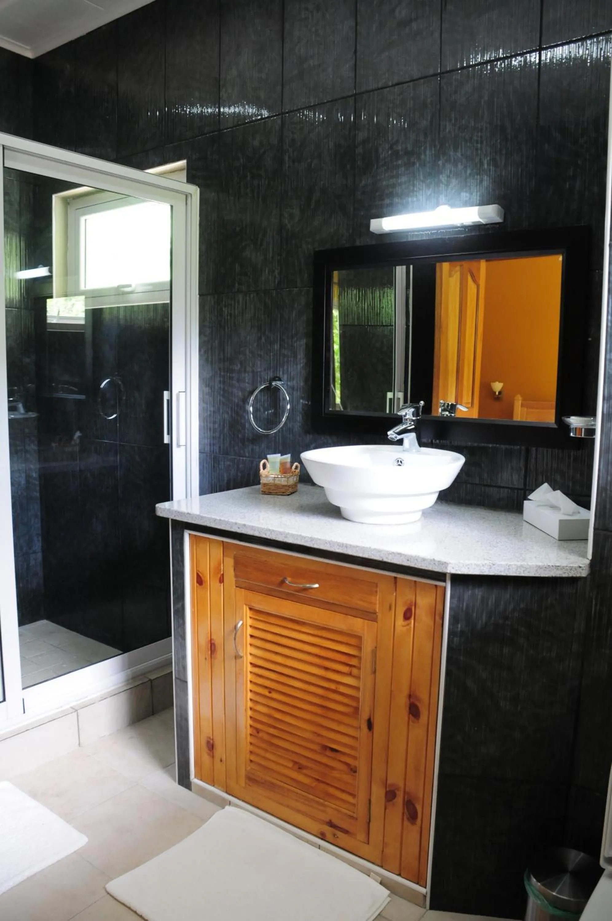 Bathroom in Casa De Leela Self Catering Guest House