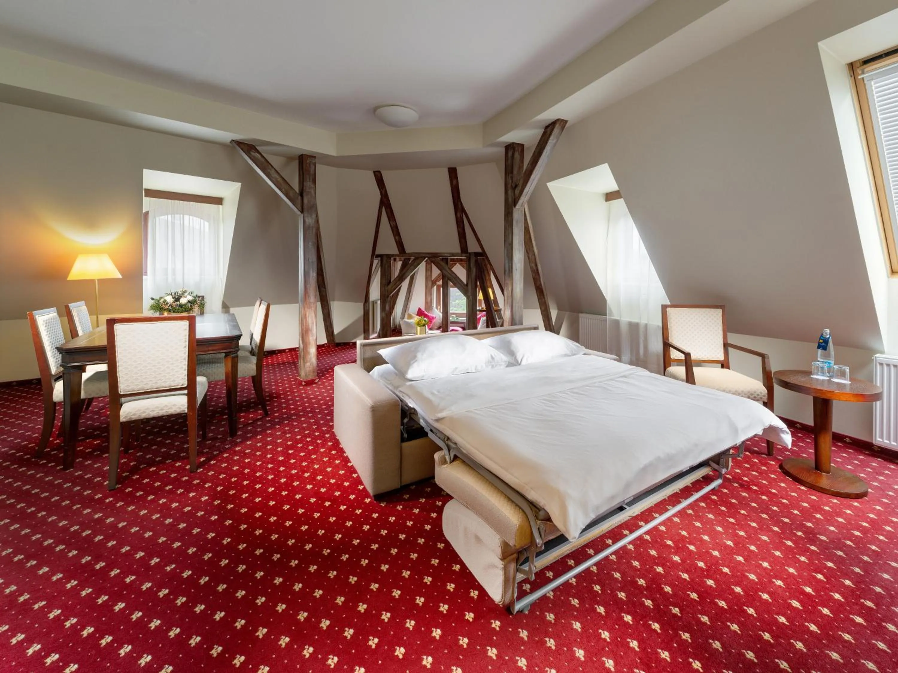 Living room, Bed in Clarion Grandhotel Zlaty Lev