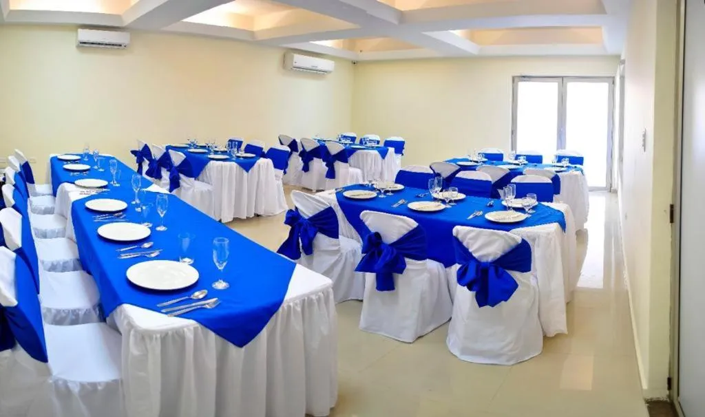 Hotel Rivera Del Mar