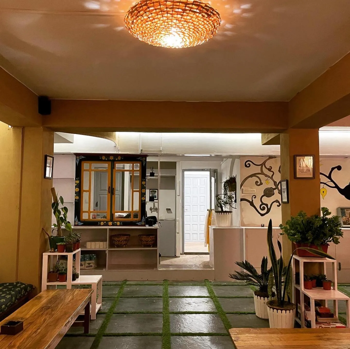 Communal lounge/ TV room in Mellow Fellow Hostel