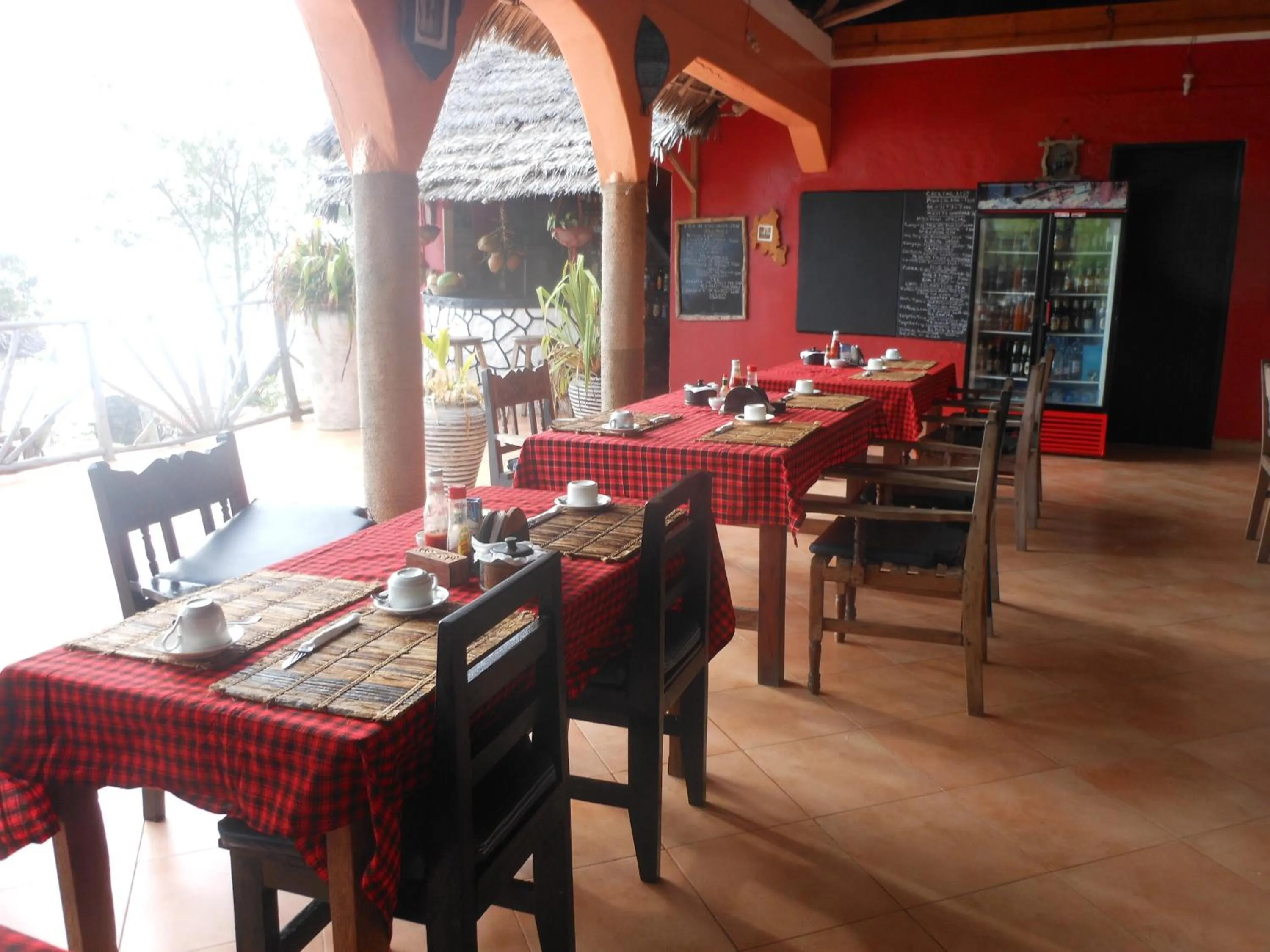 Restaurant/places to eat in Mbuyuni Beach Village