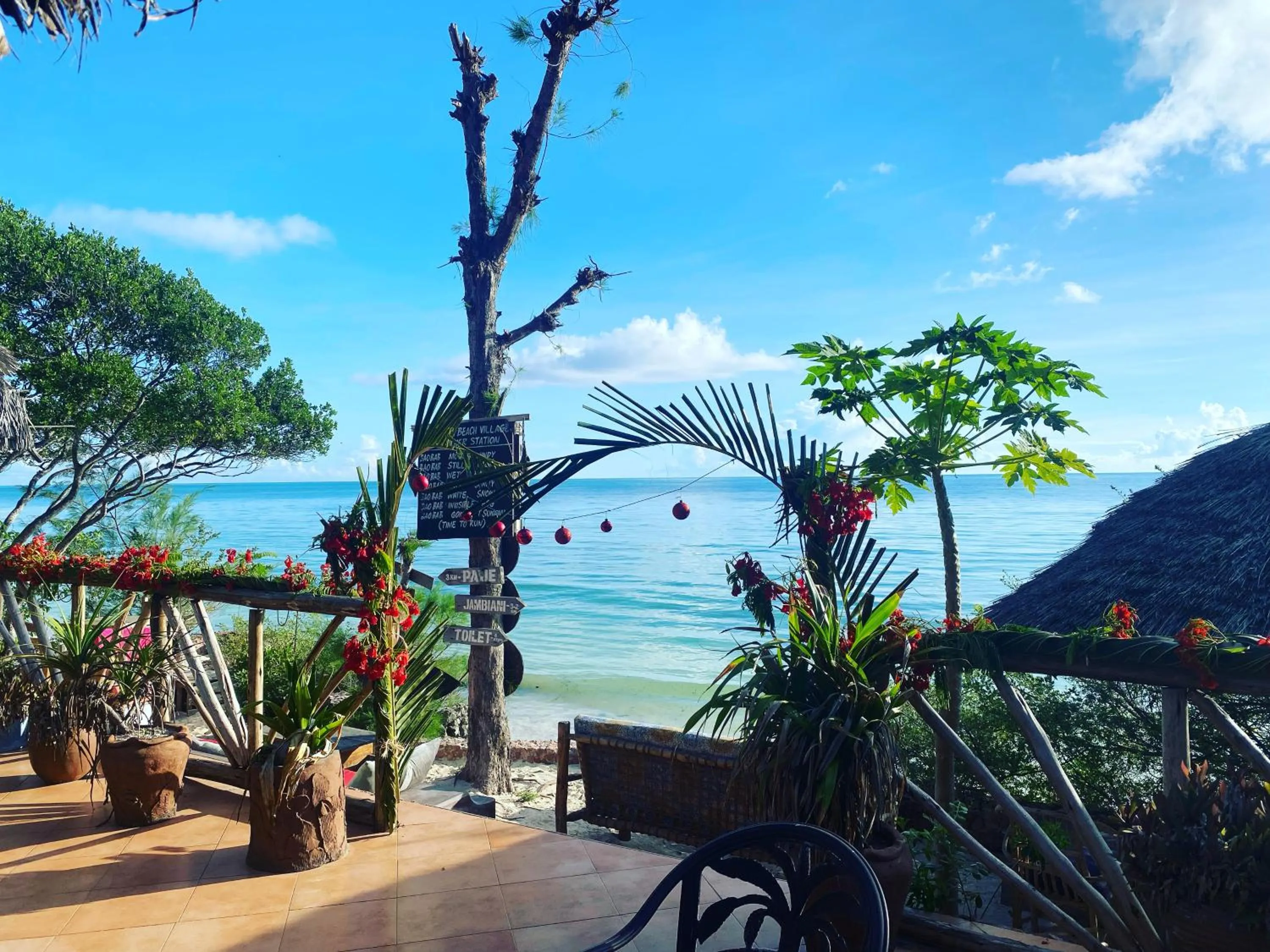 Restaurant/places to eat in Mbuyuni Beach Village