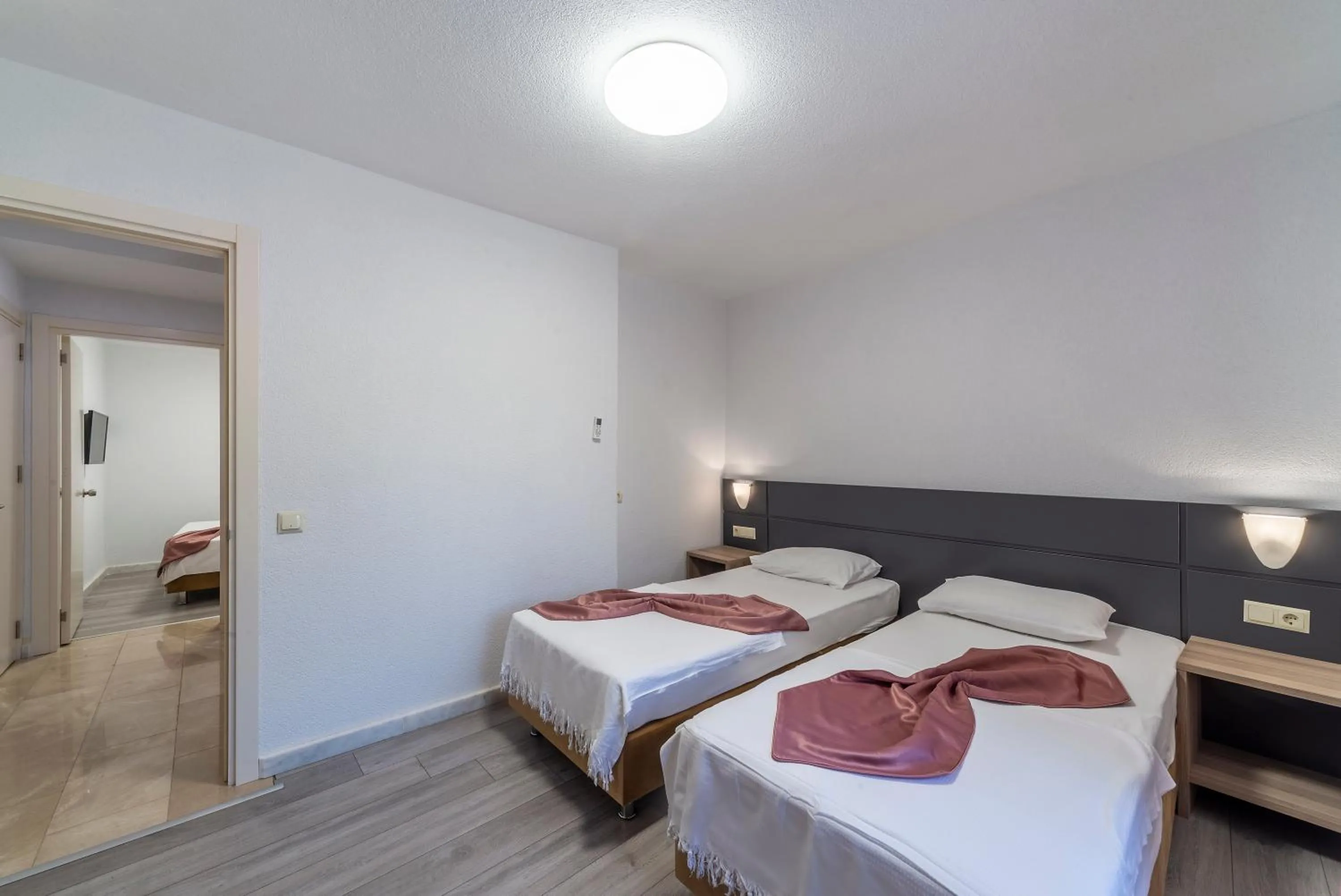 Bed in laden hotel bodrum