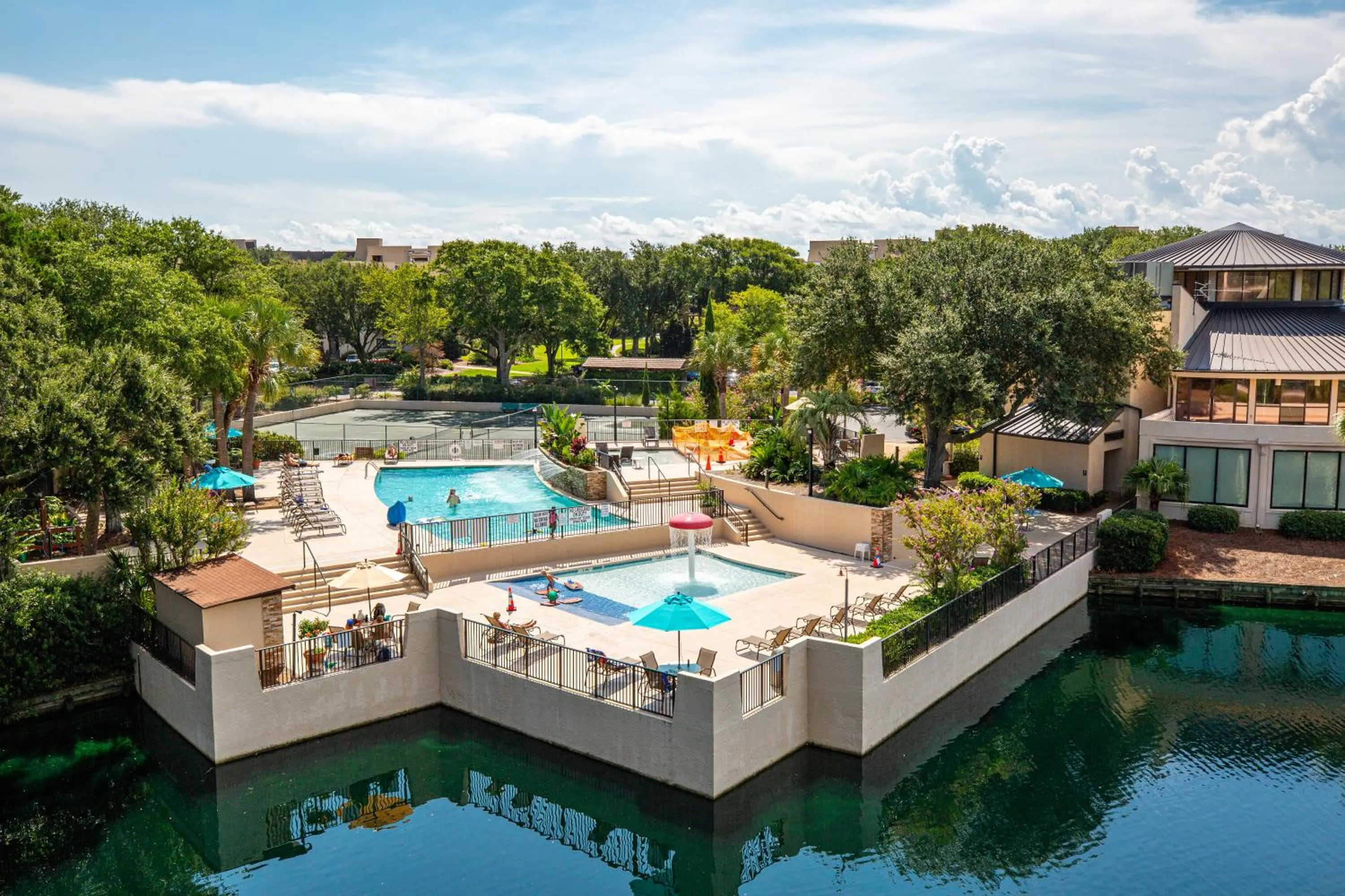 Day in Seawatch at Island Club