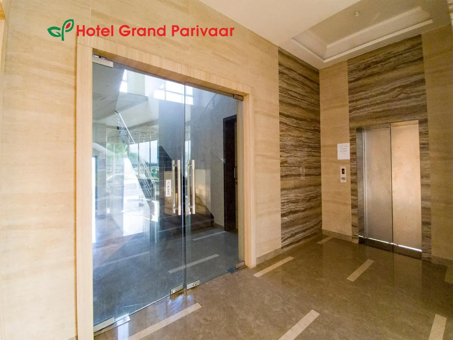 Lobby or reception in Hotel Grand Parivaar Lobby or reception in Hotel Grand Parivaar