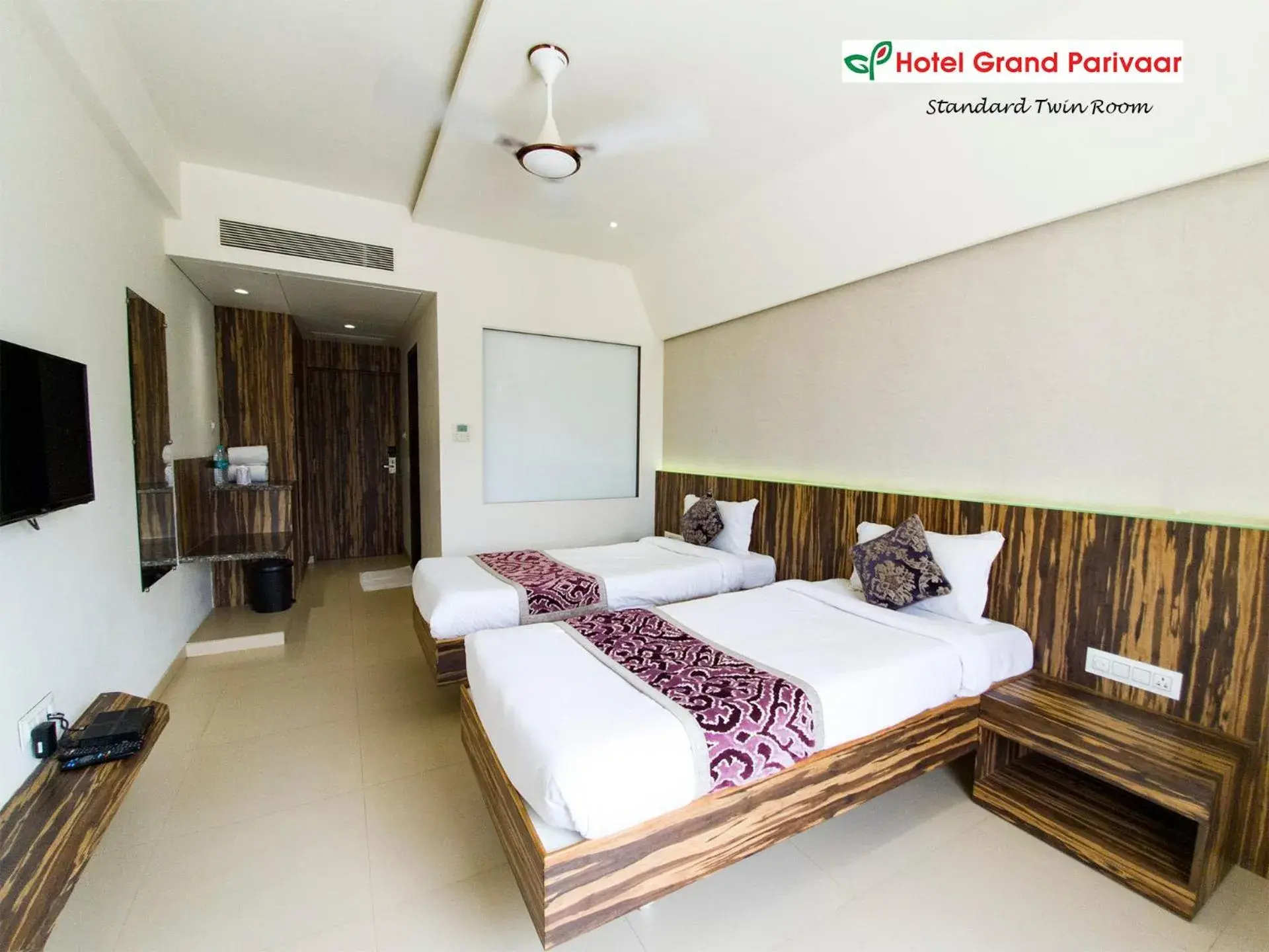 Bed in Hotel Grand Parivaar Bed in Hotel Grand Parivaar