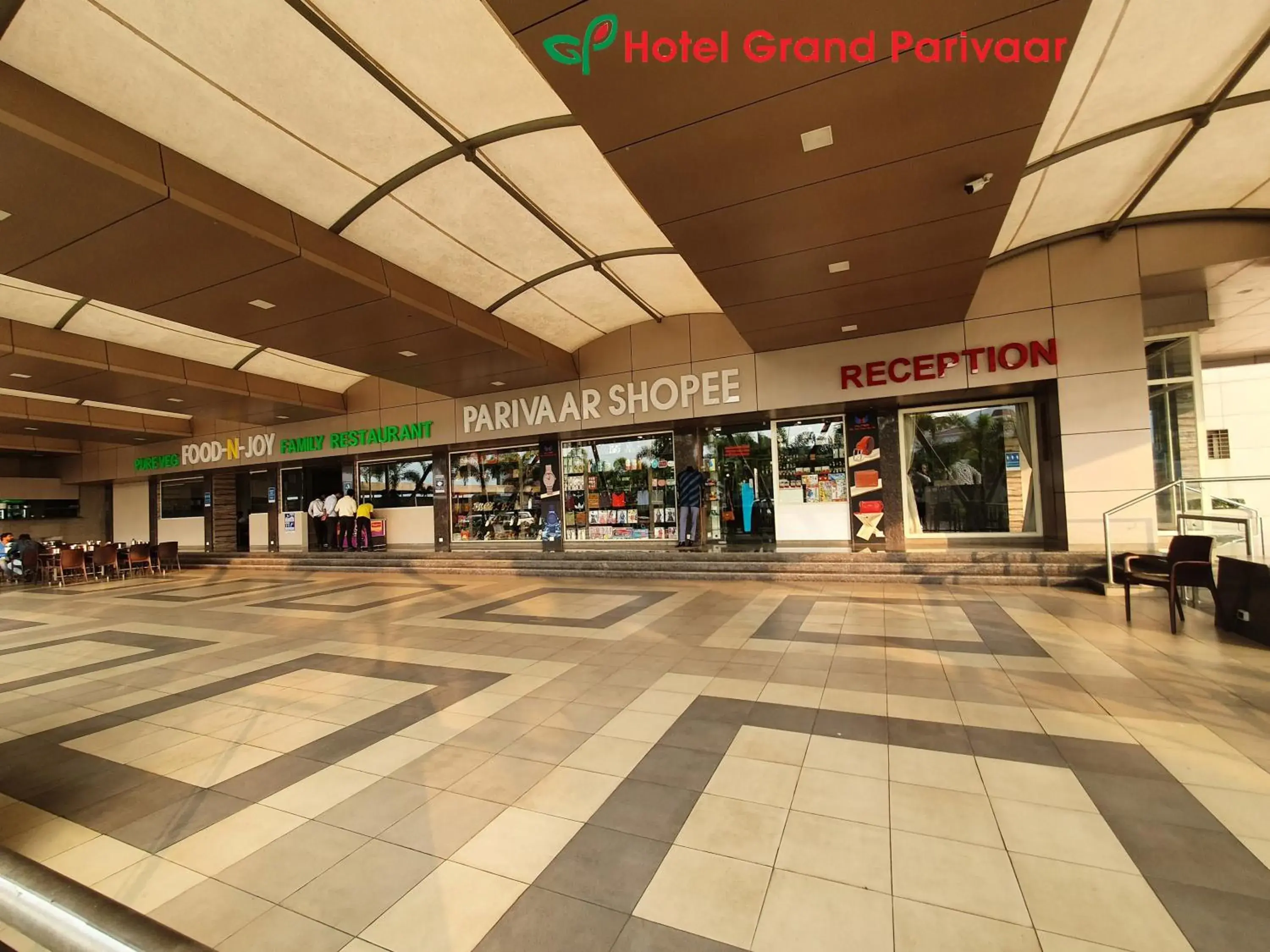 Restaurant/places to eat in Hotel Grand Parivaar Restaurant/places to eat in Hotel Grand Parivaar