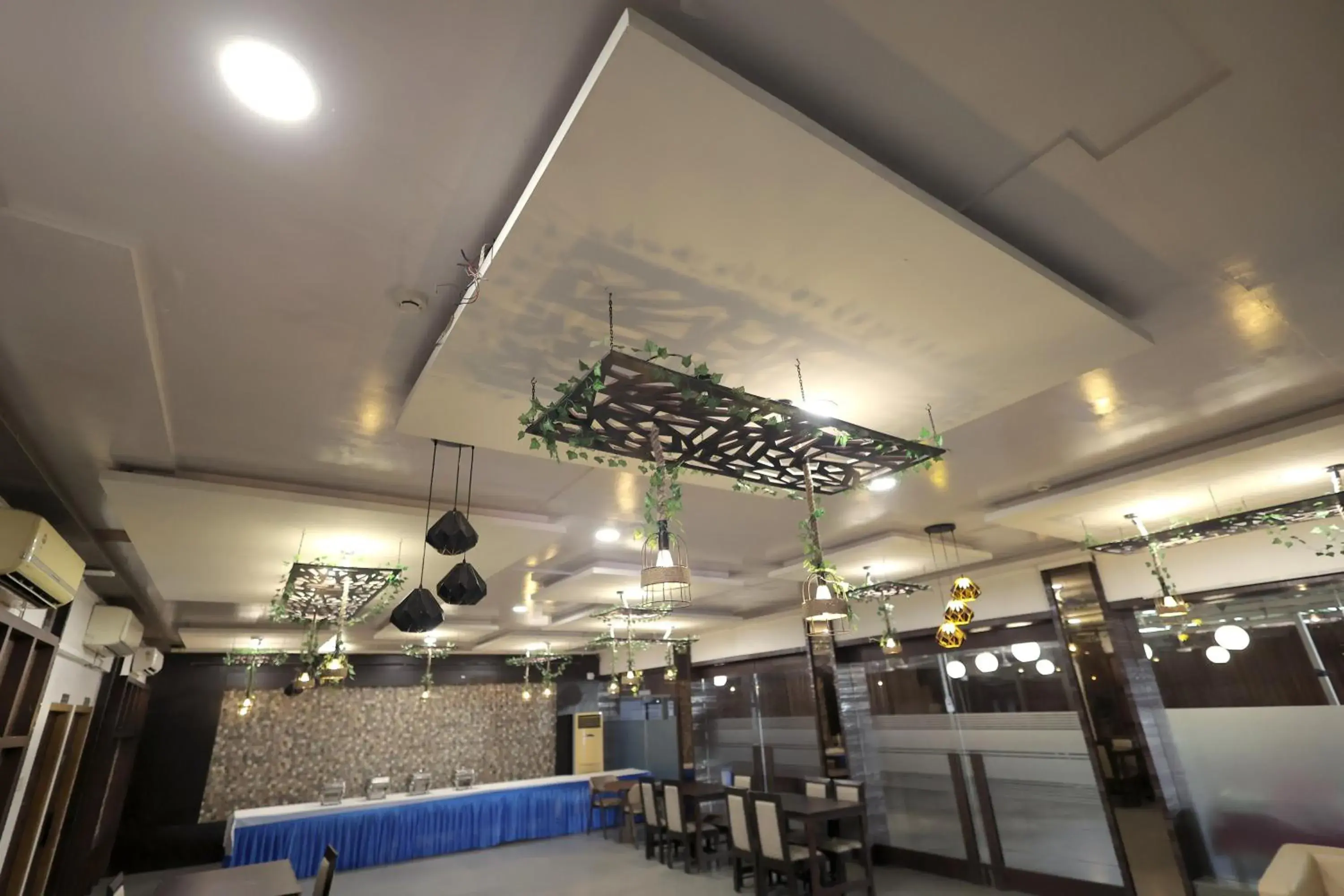 Restaurant/places to eat in Hotel Shagun, Piplod City Centre Surat Restaurant/places to eat in Hotel Shagun, Piplod City Centre Surat