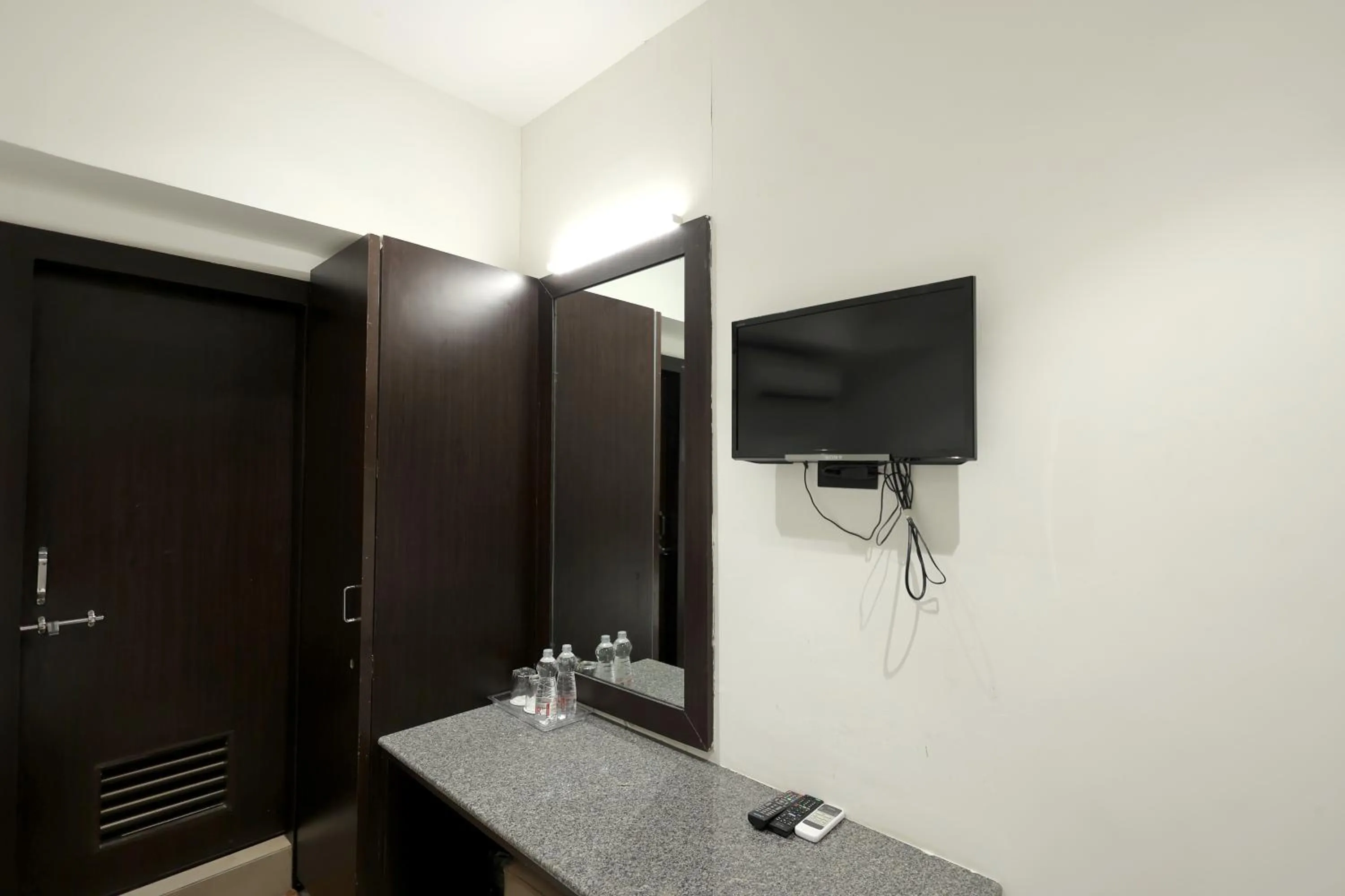 TV and multimedia in Hotel Shagun, Piplod City Centre Surat