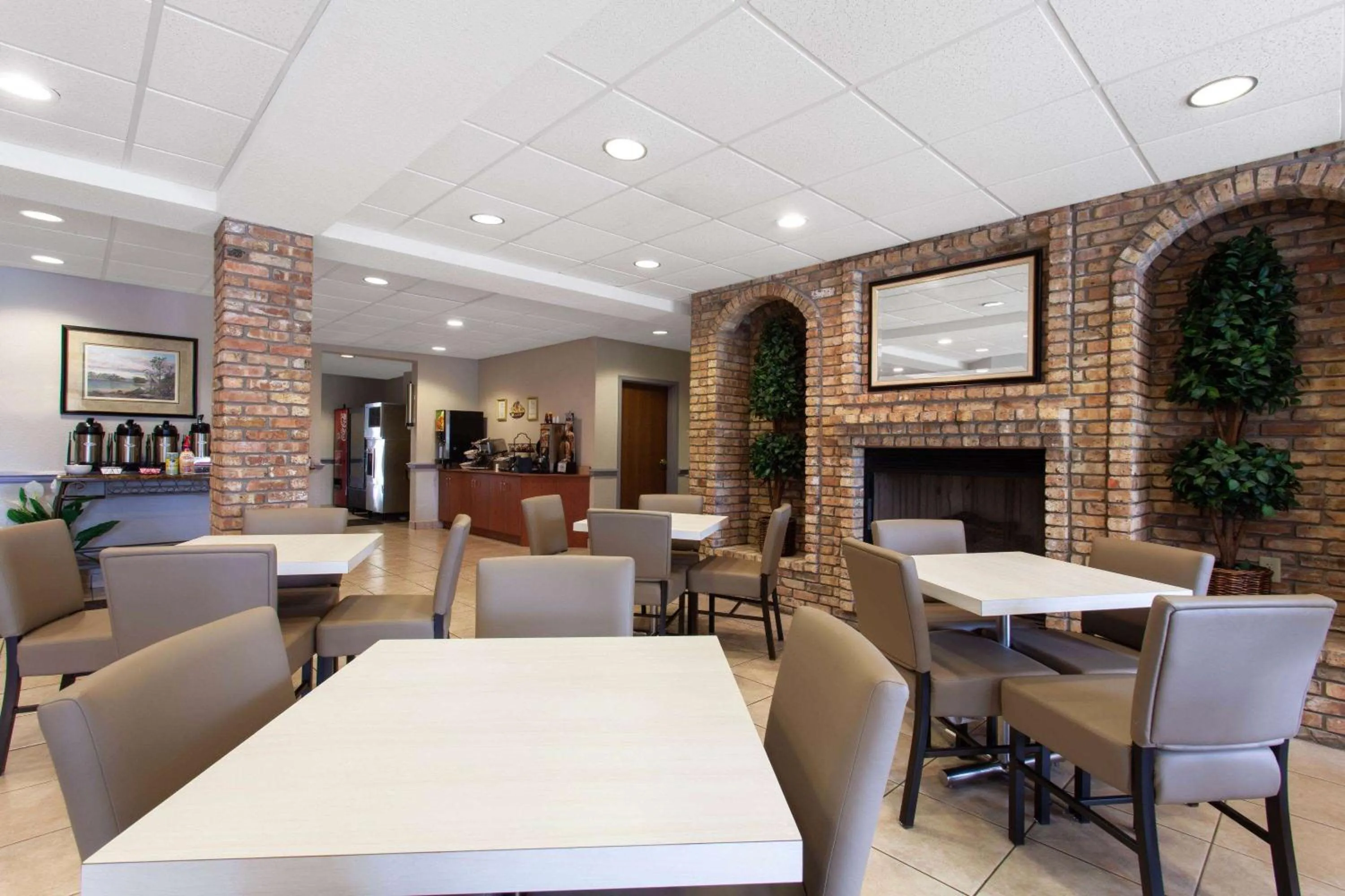 Breakfast in Microtel Inn and Suites by Wyndham - Lady Lake/ The Villages
