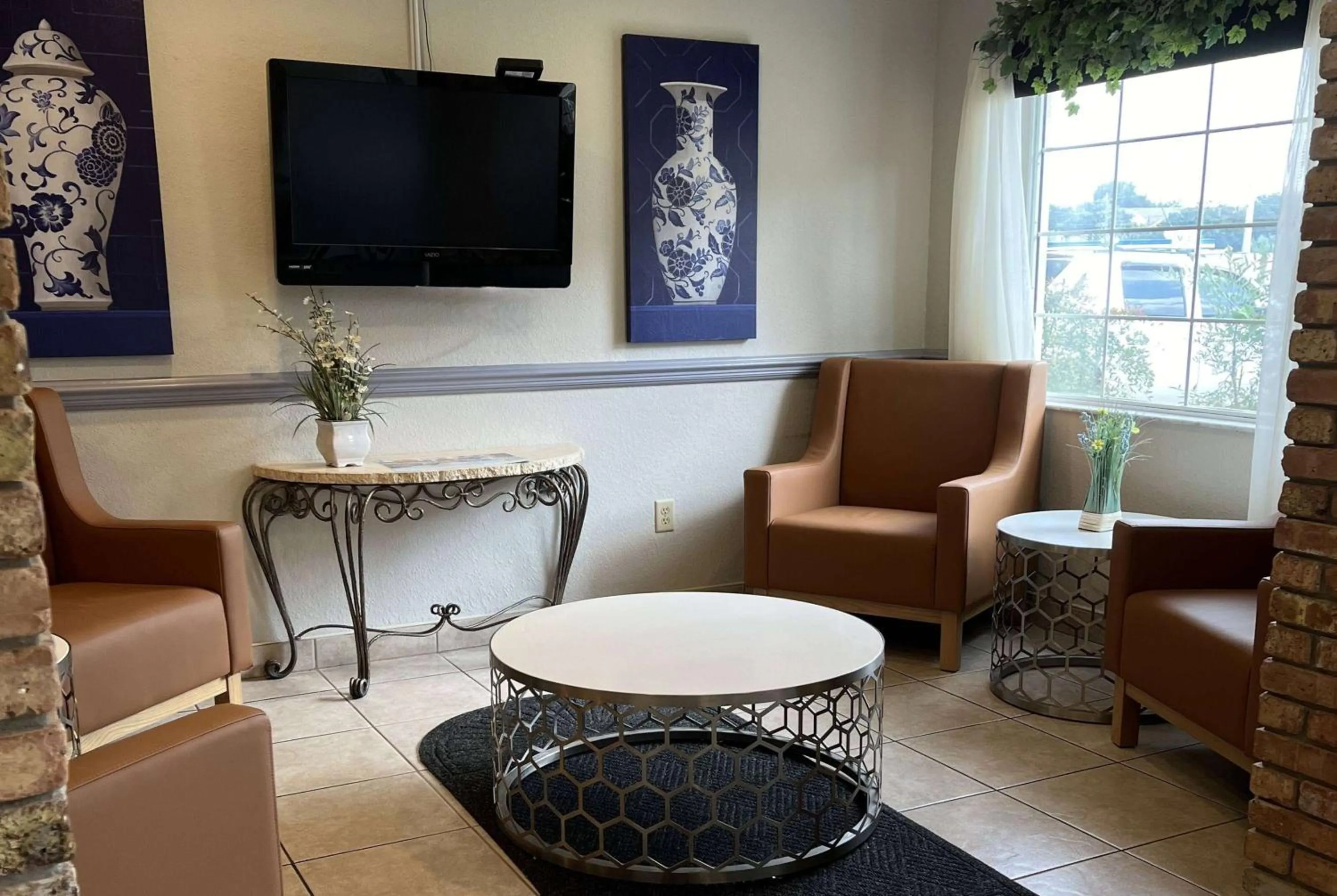 Lobby or reception in Microtel Inn and Suites by Wyndham - Lady Lake/ The Villages