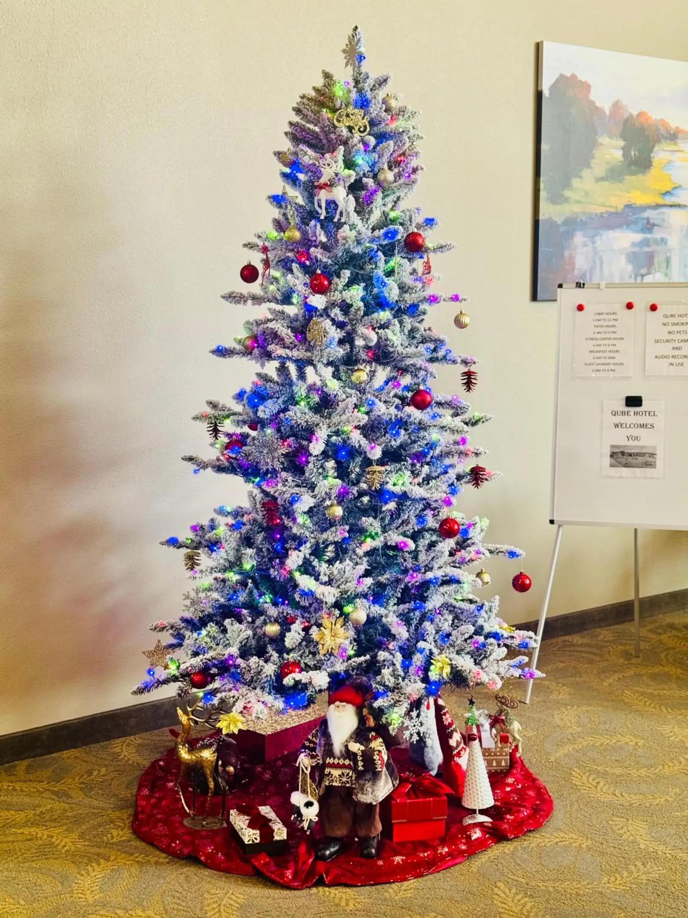 Lobby or reception in Qube Hotel - Polk City Lobby or reception in Qube Hotel - Polk City