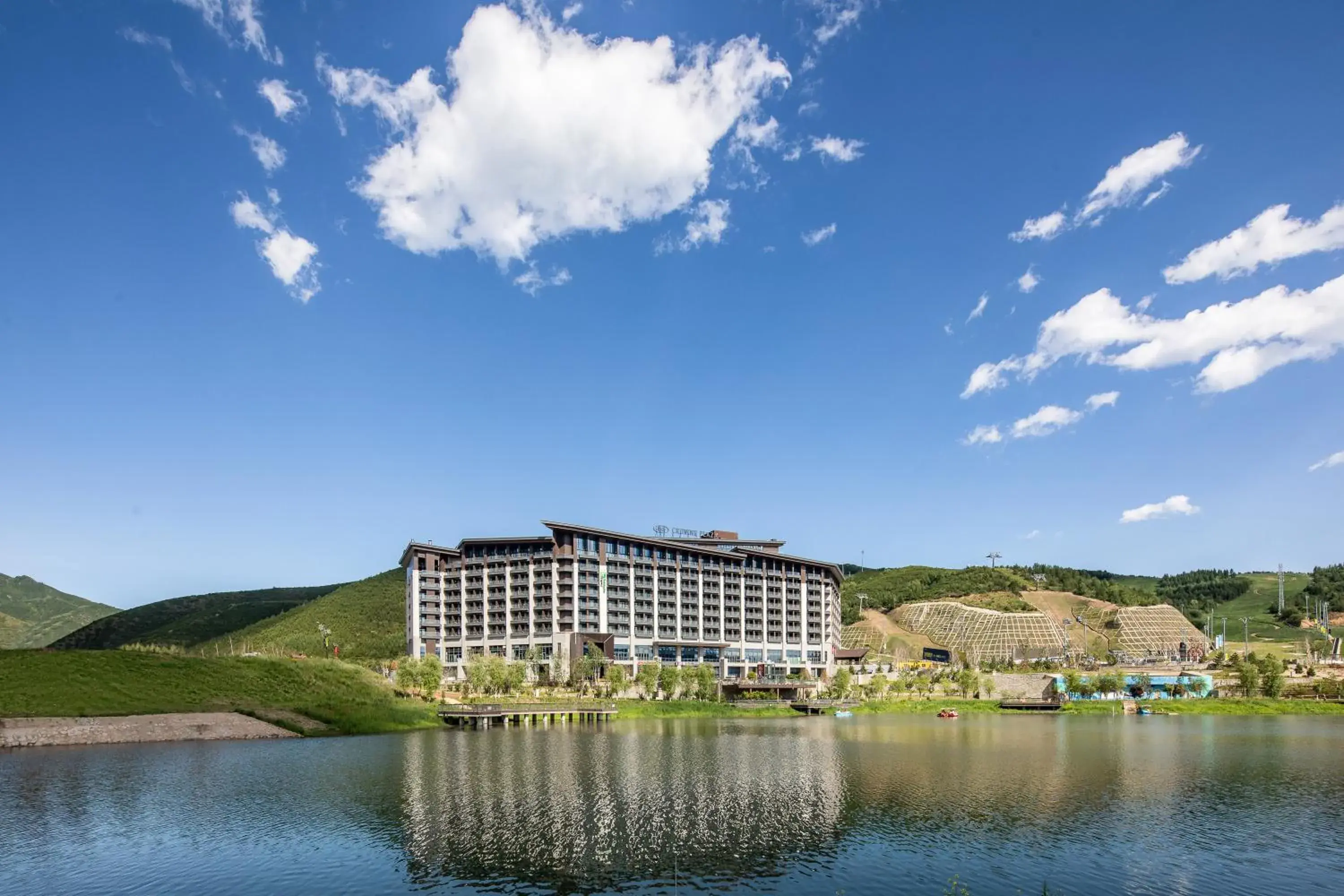 Property building in Holiday Inn Express Chongli by IHG Property building in Holiday Inn Express Chongli by IHG