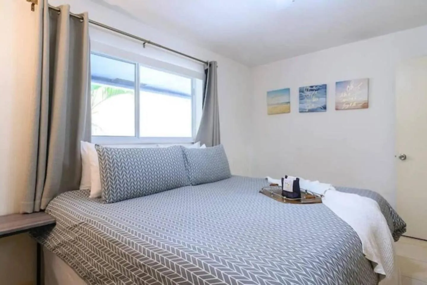 Bed in The Peacock Villa 1 By Pmi