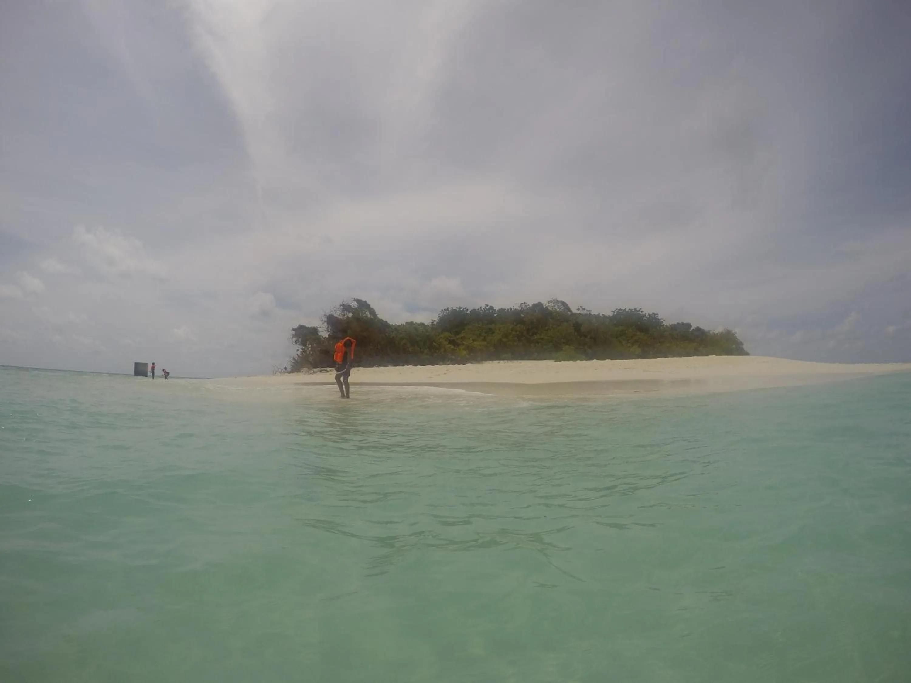 Activities in Origami Inn Himandhoo