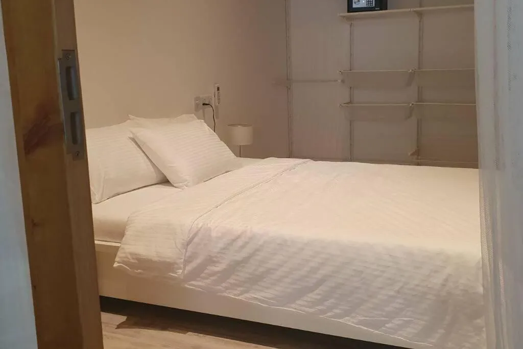 Bedroom, Bed in Origami Inn Himandhoo