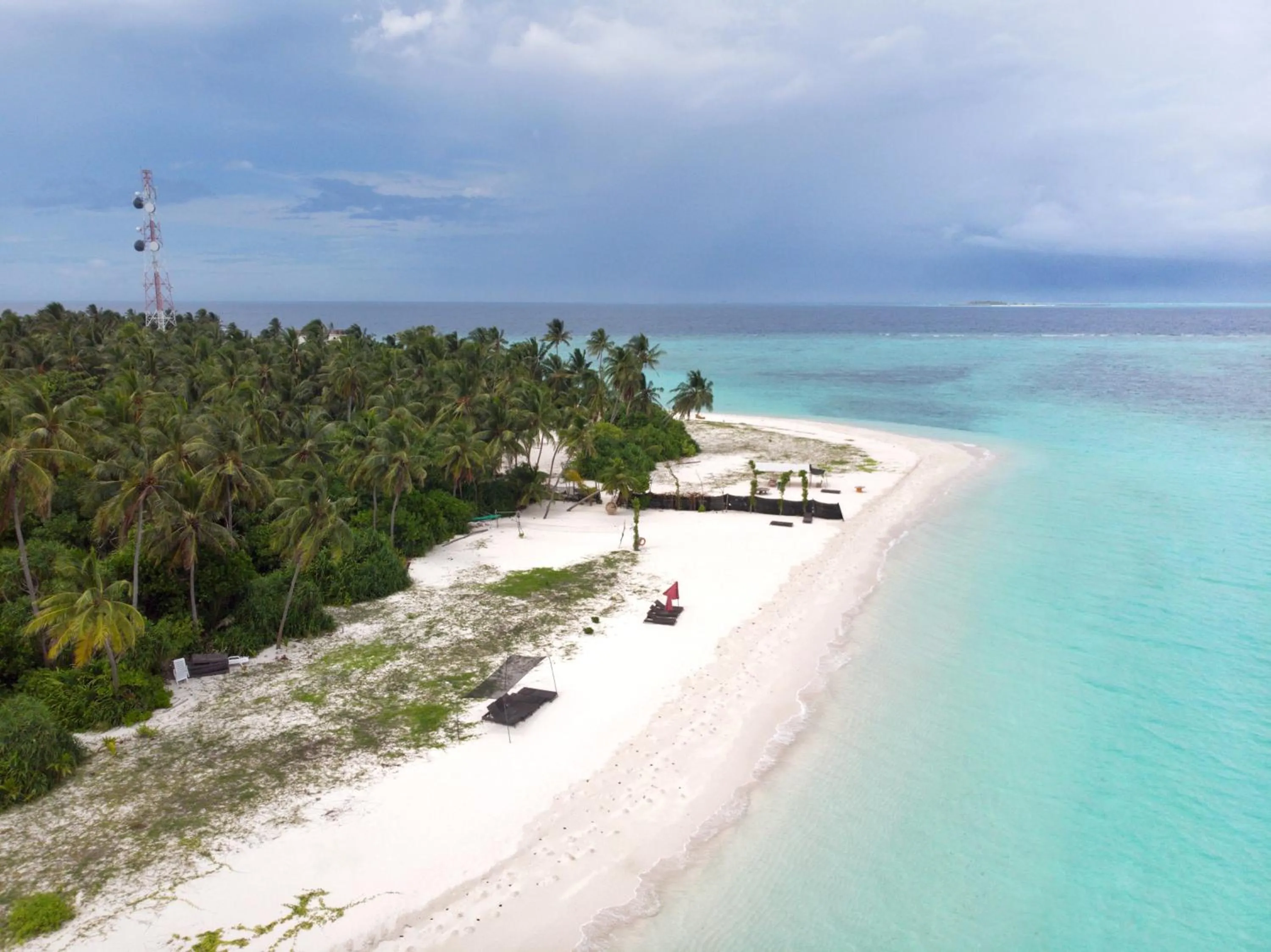 Bird's eye view in Origami Inn Himandhoo