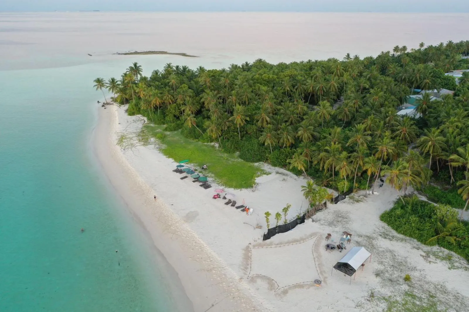 Origami Inn Himandhoo