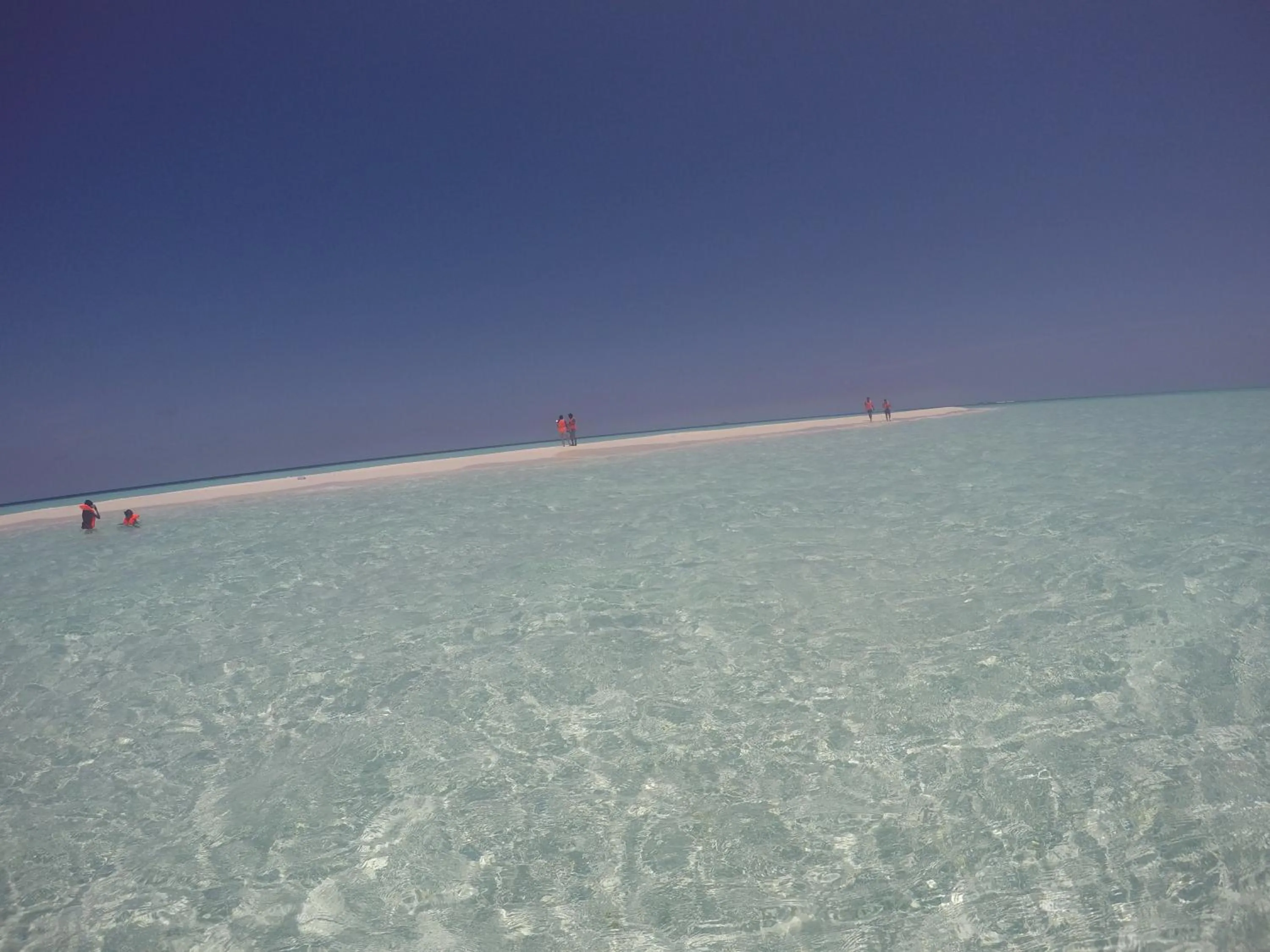 Activities in Origami Inn Himandhoo