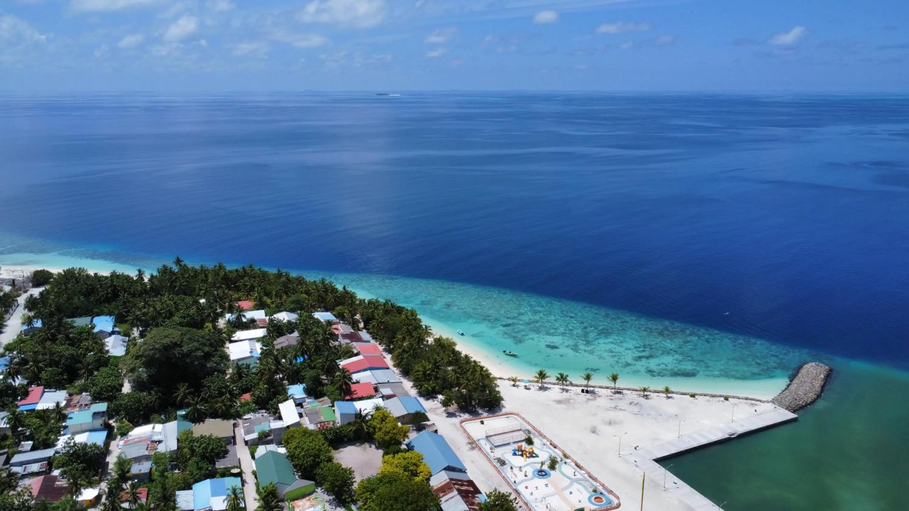 Other in Origami Inn Himandhoo