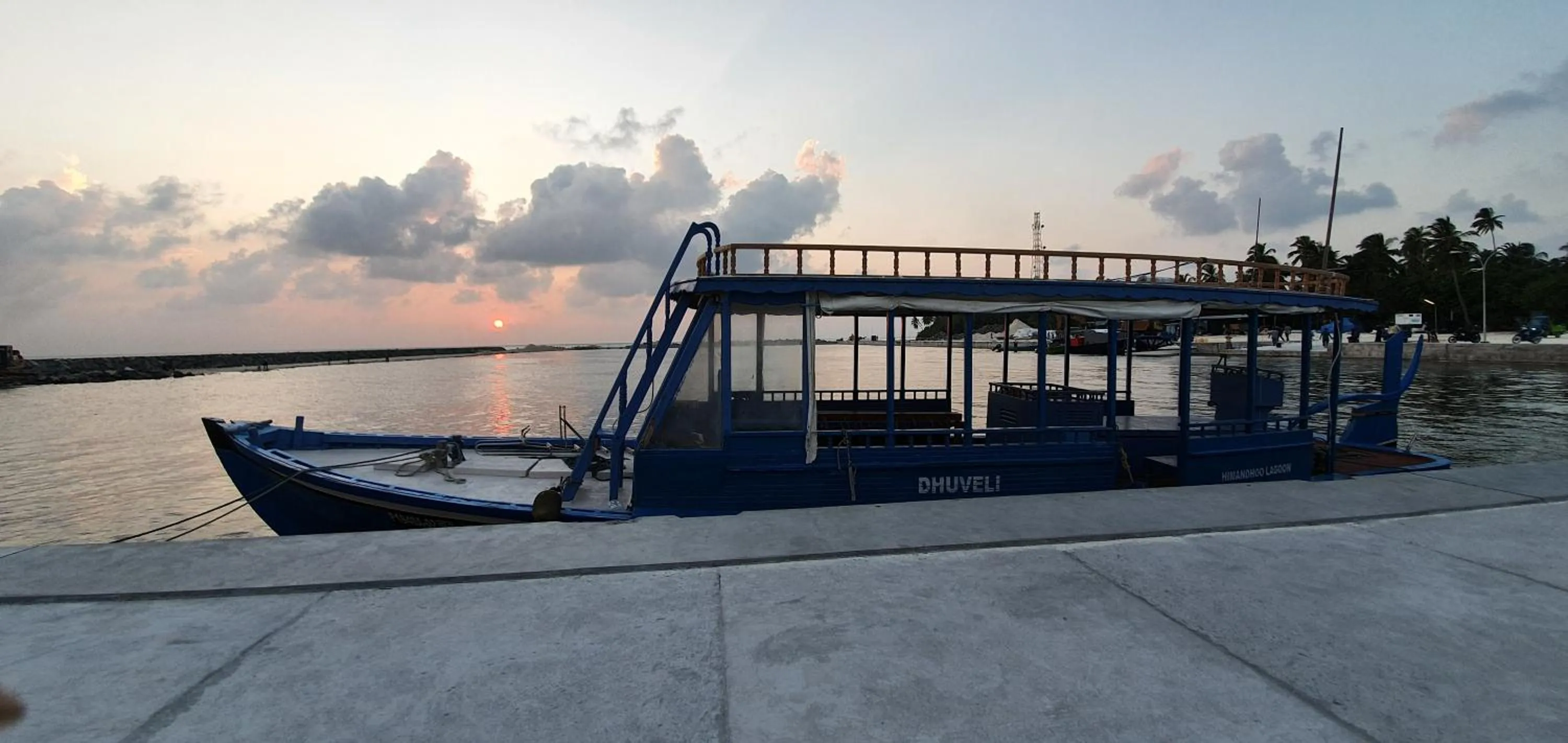 Activities in Origami Inn Himandhoo