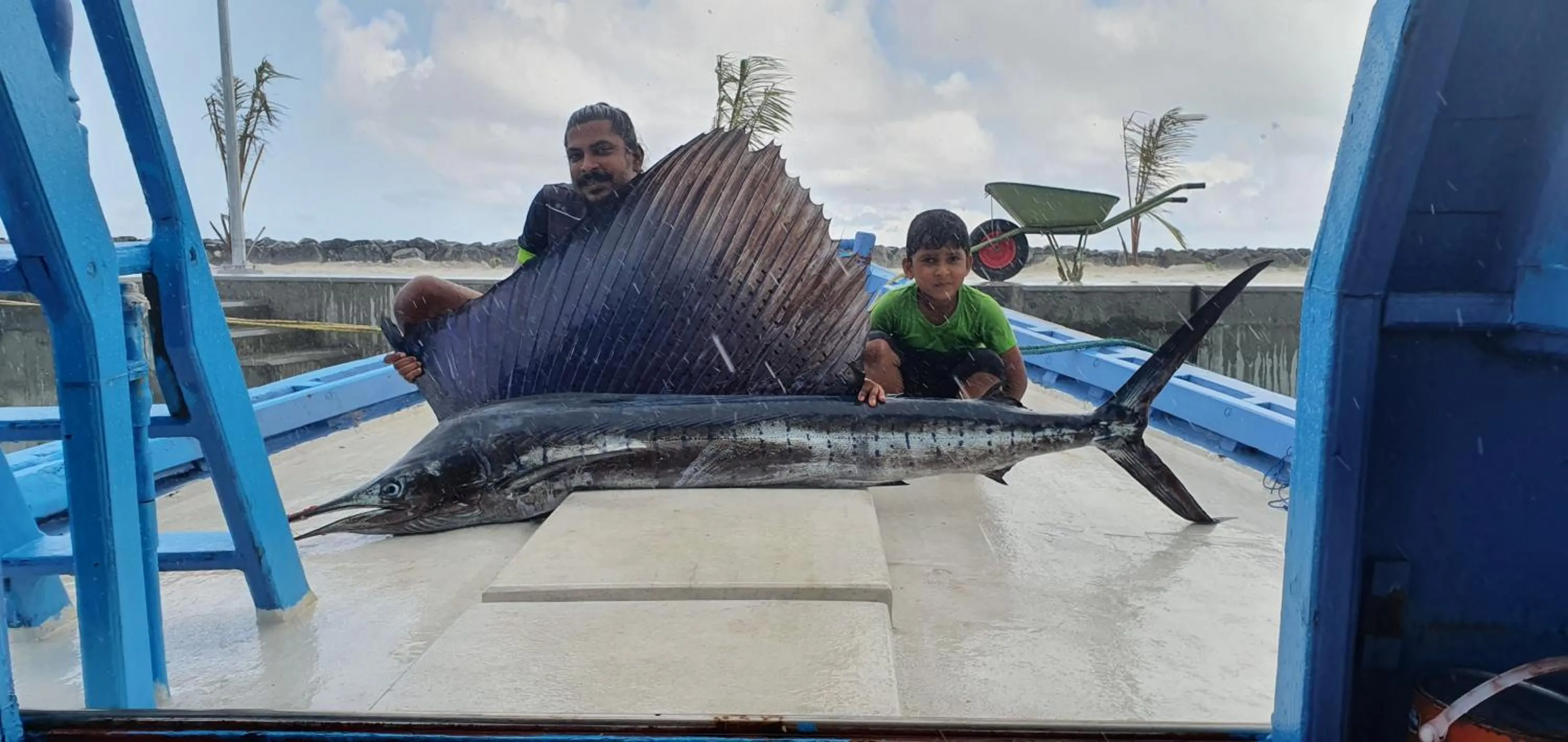 Fishing in Origami Inn Himandhoo
